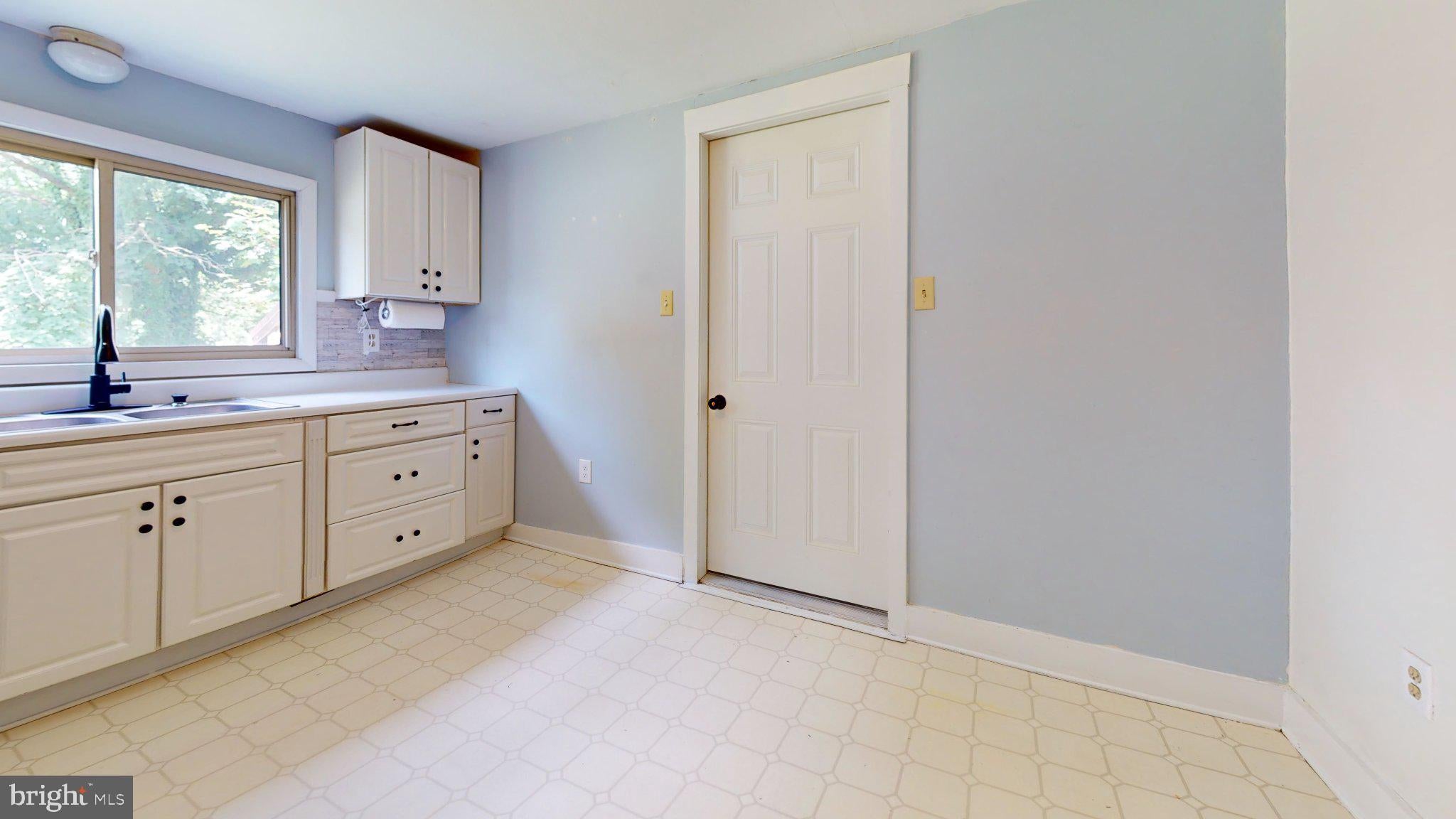 4131 HORSESHOE PIKE