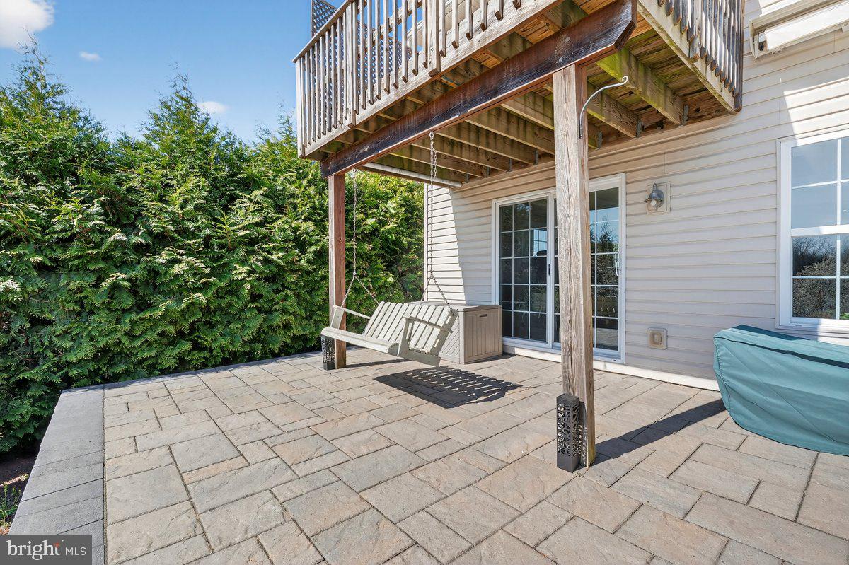 WOODS EDGE - Residential