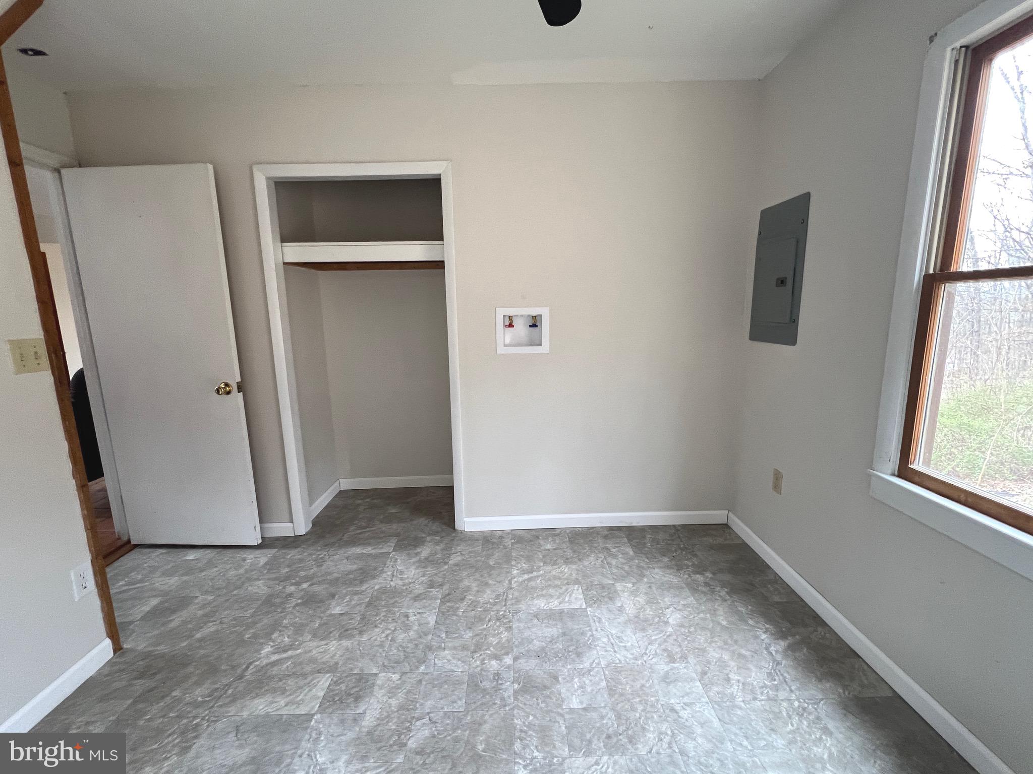 SOUTH POTOMAC FOREST - Residential