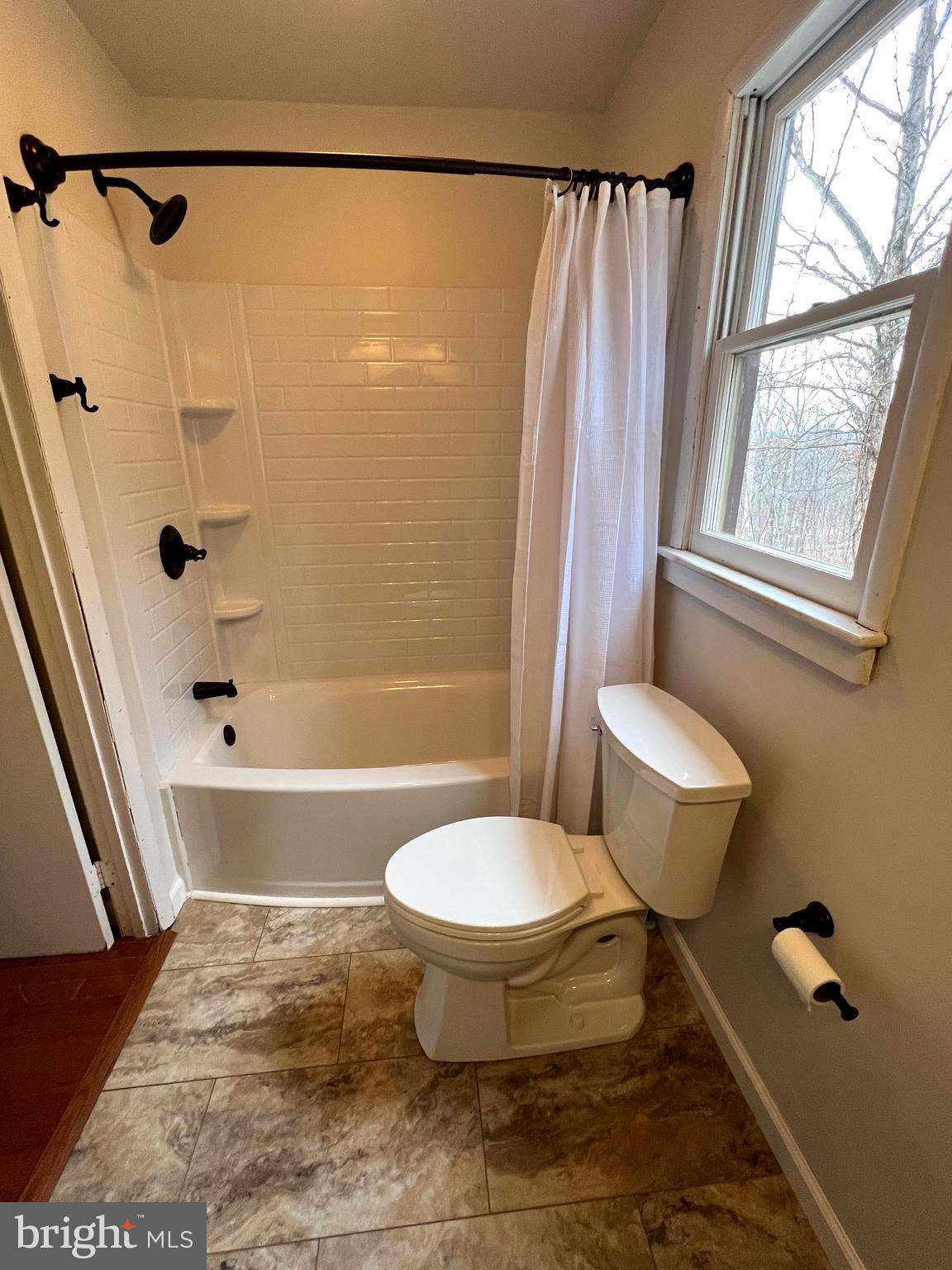 SOUTH POTOMAC FOREST - Residential