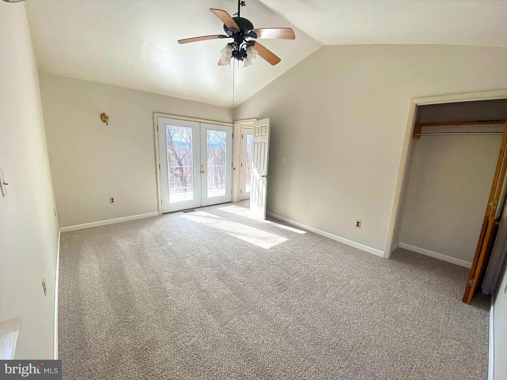 SOUTH POTOMAC FOREST - Residential