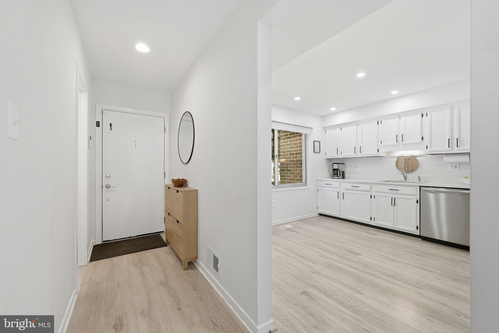 5826 JACKSONS OAK COURT
