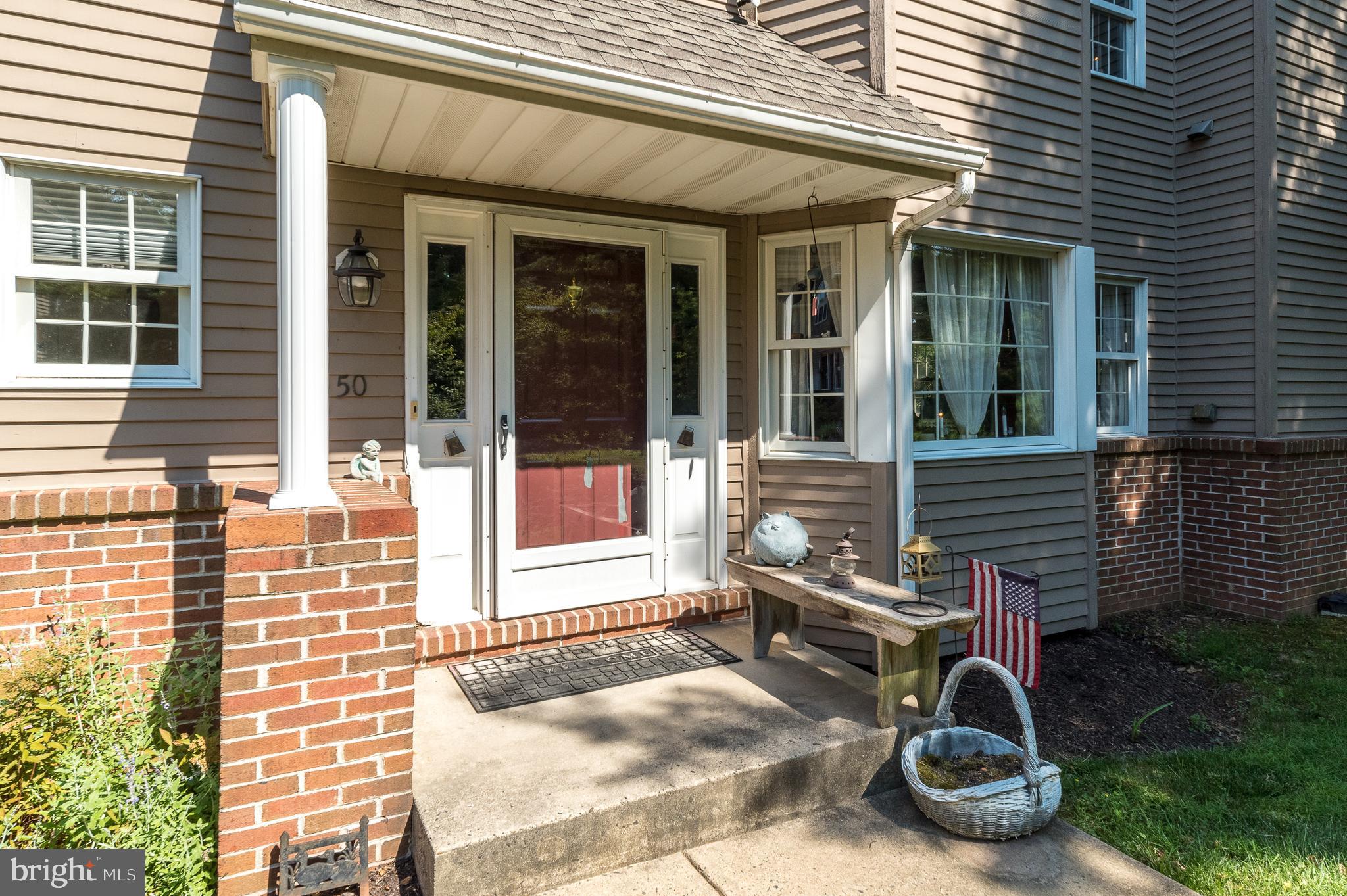 CHARING CROSS - Residential