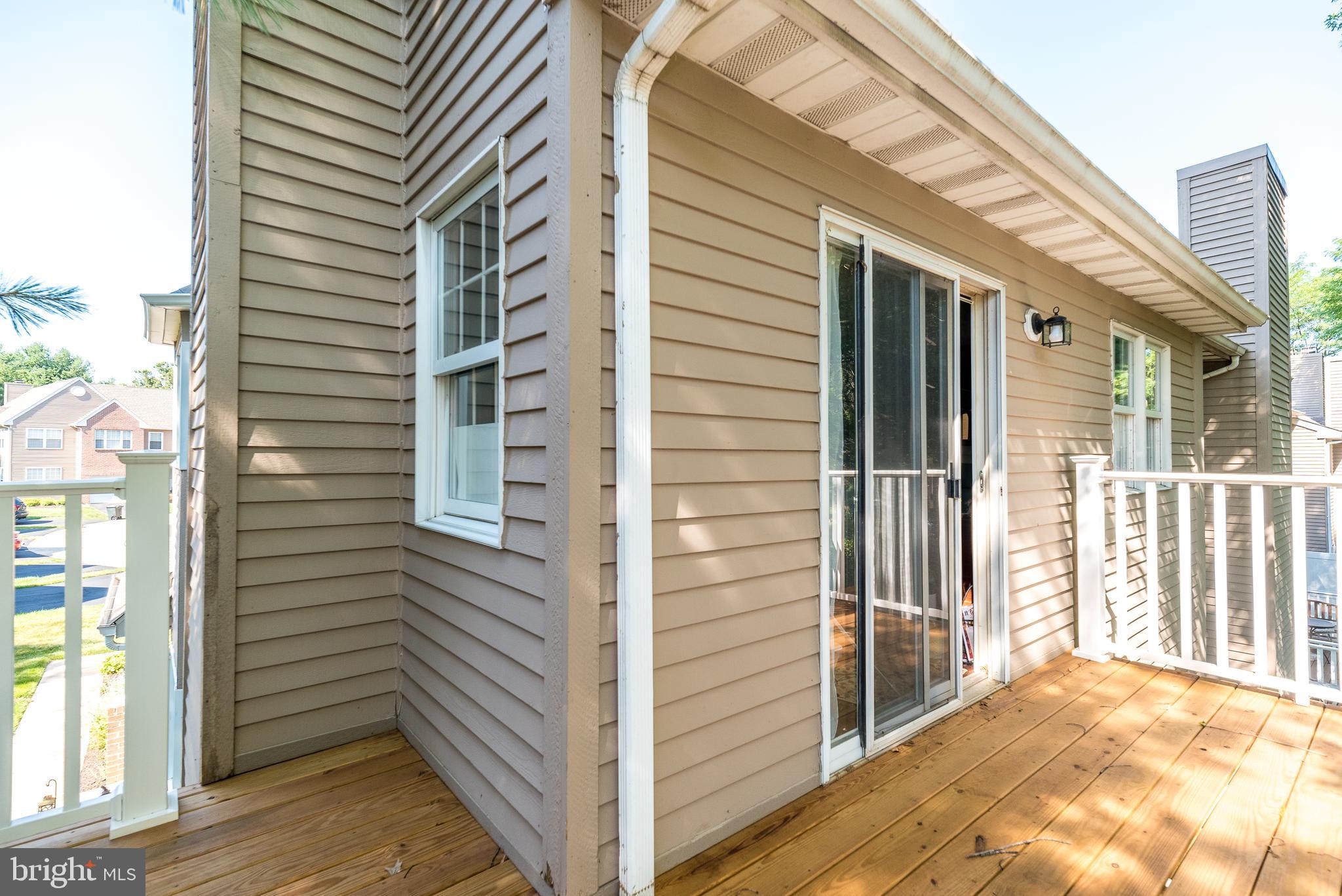 CHARING CROSS - Residential