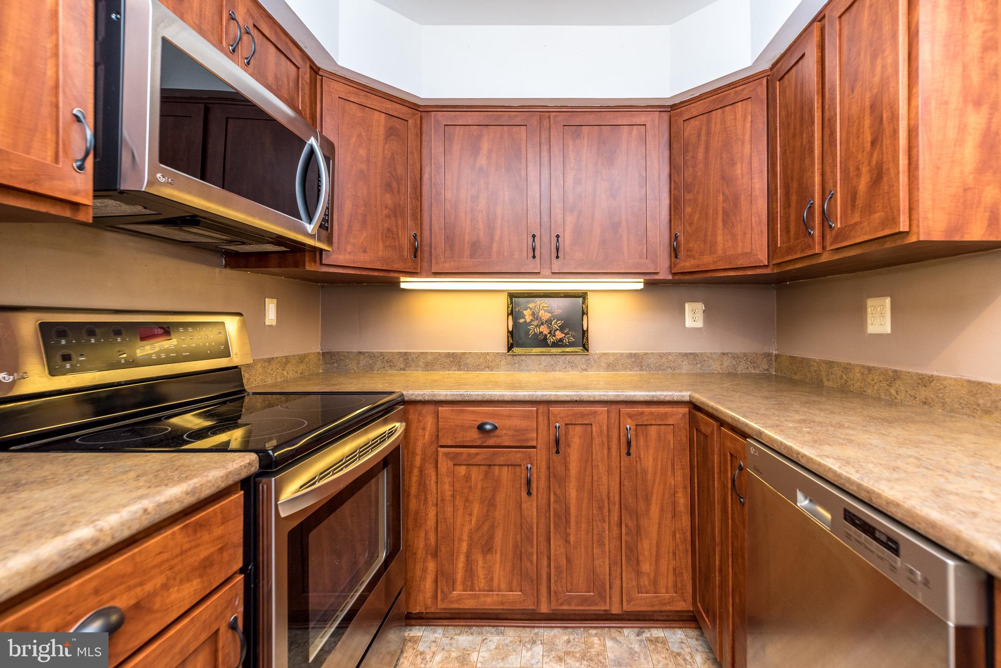 CHARING CROSS - Residential