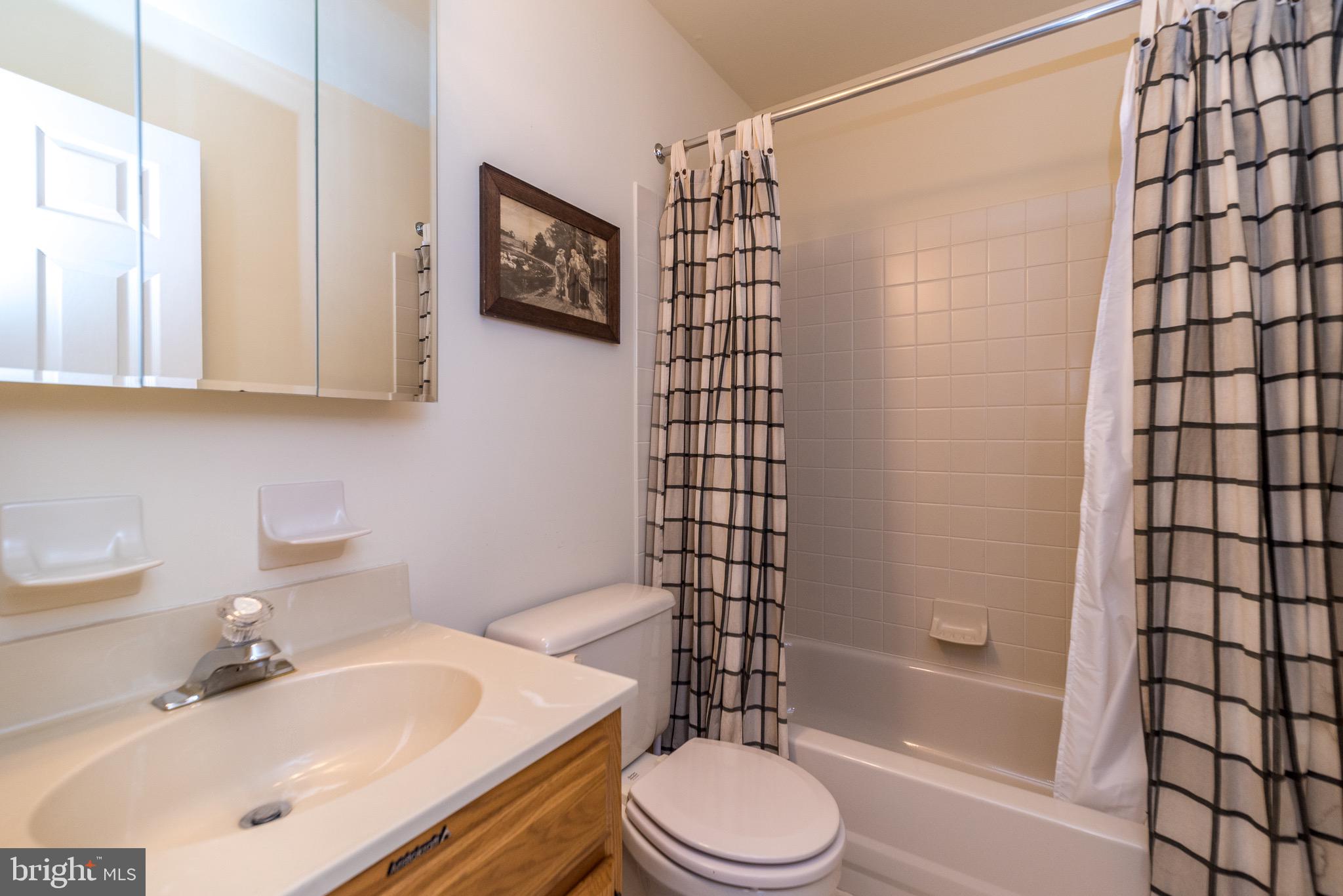 CHARING CROSS - Residential