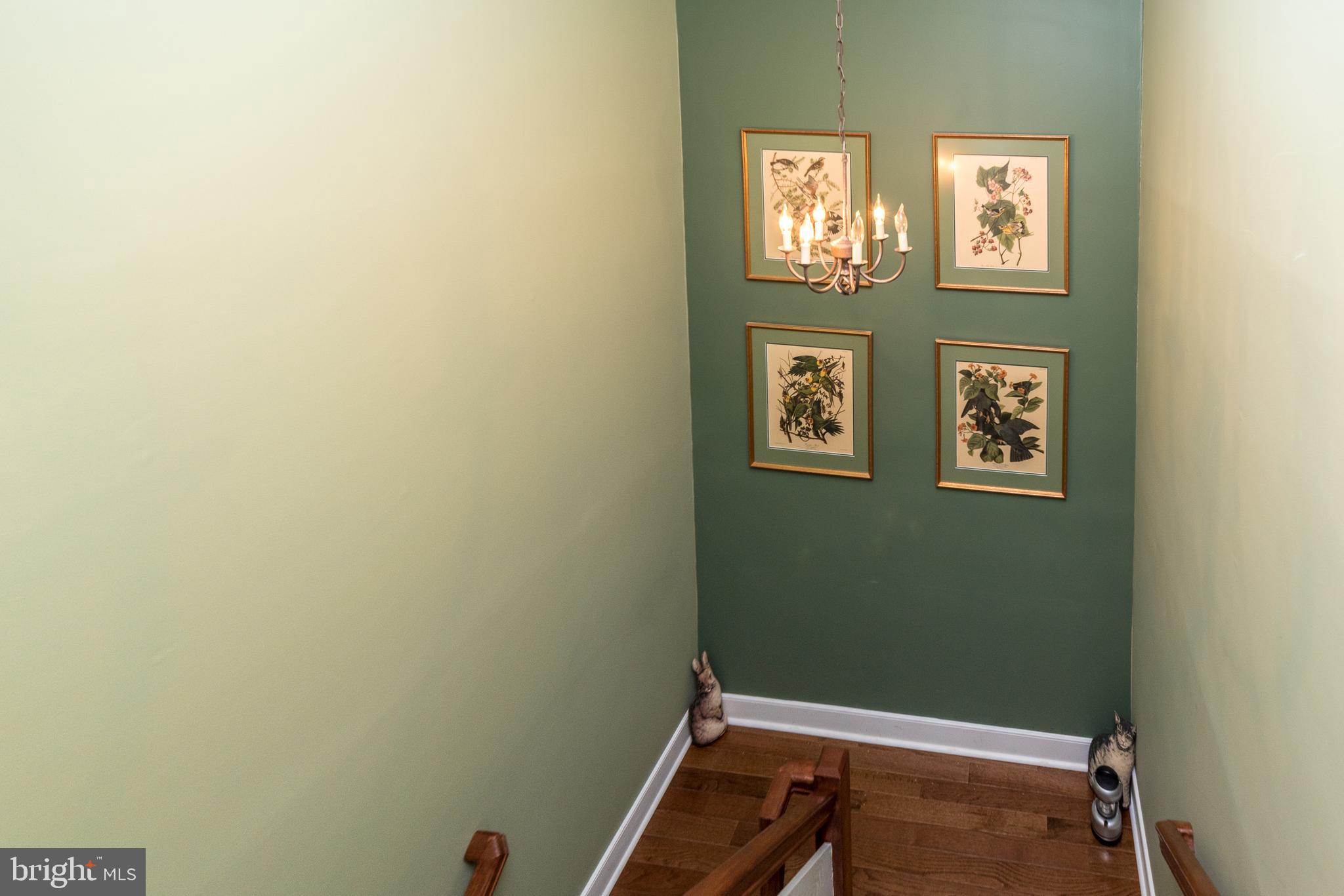 CHARING CROSS - Residential