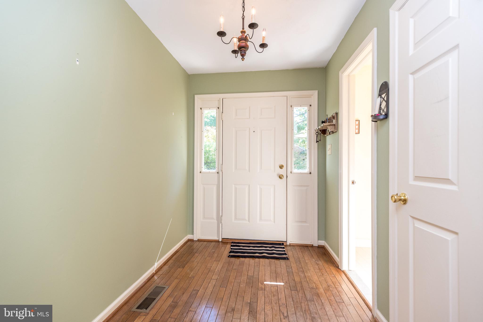 CHARING CROSS - Residential