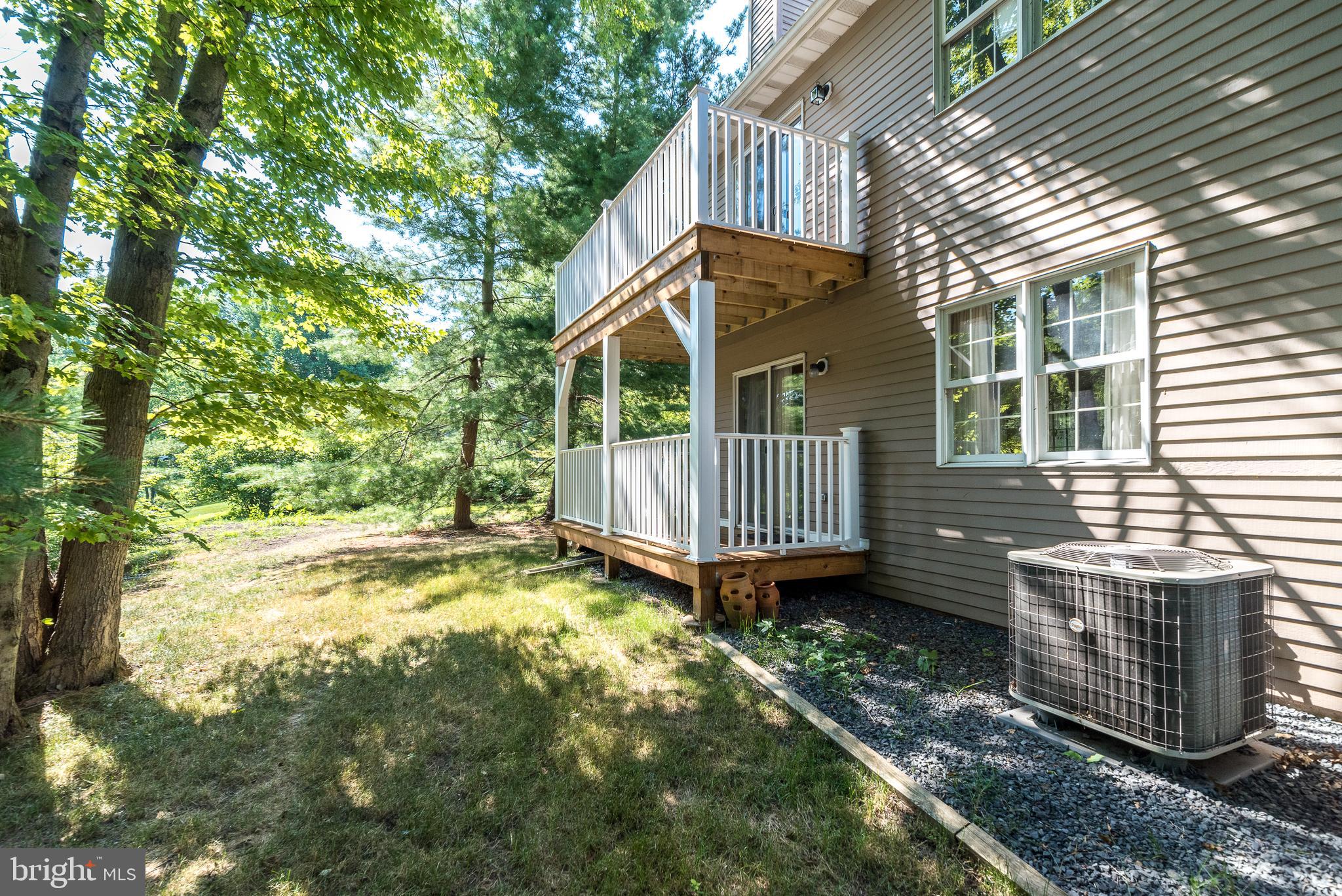 CHARING CROSS - Residential