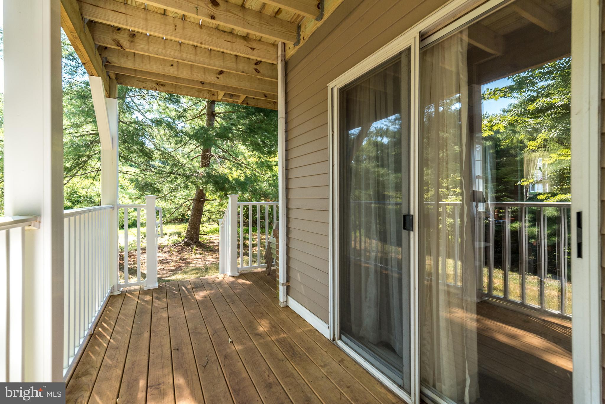 CHARING CROSS - Residential