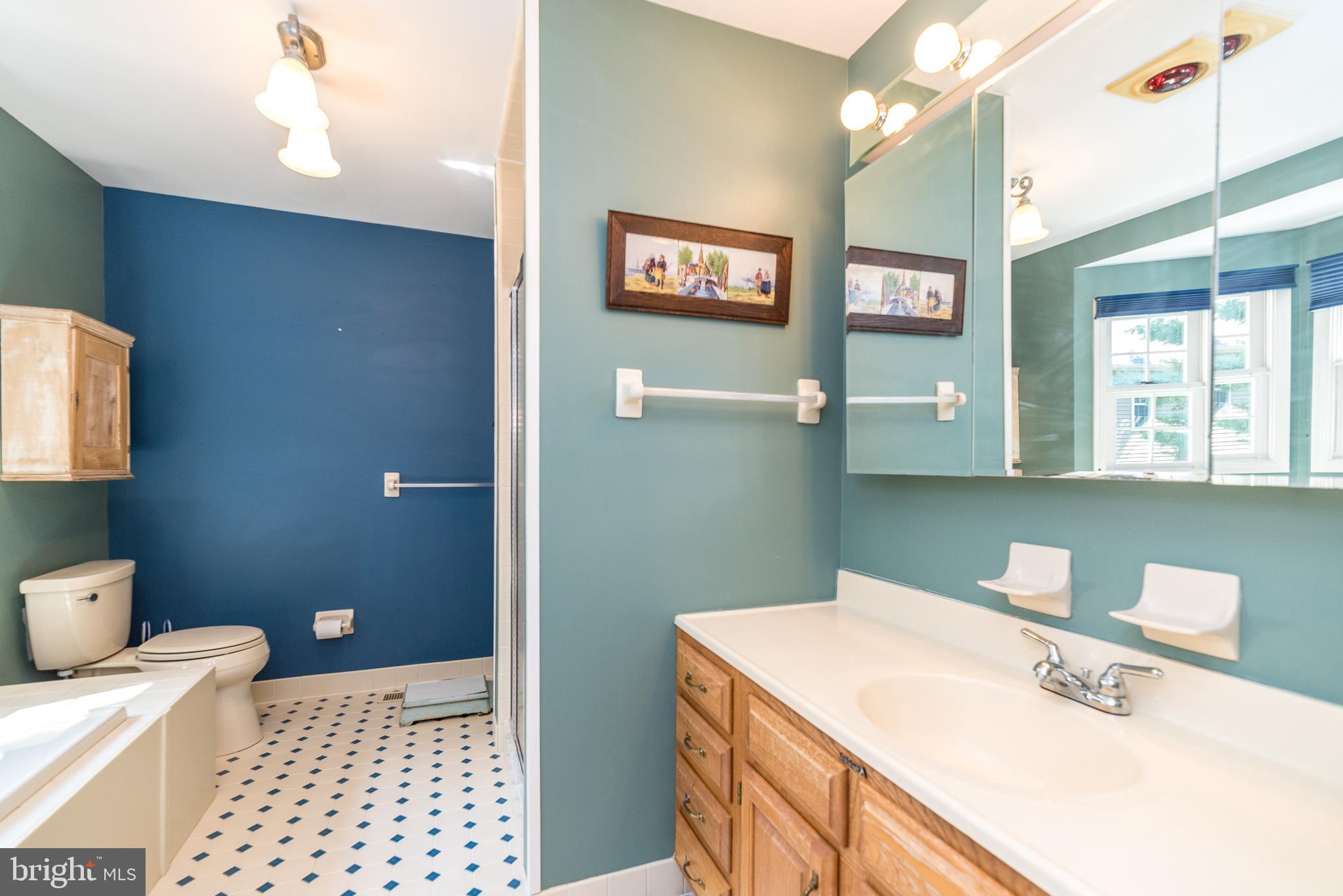 CHARING CROSS - Residential