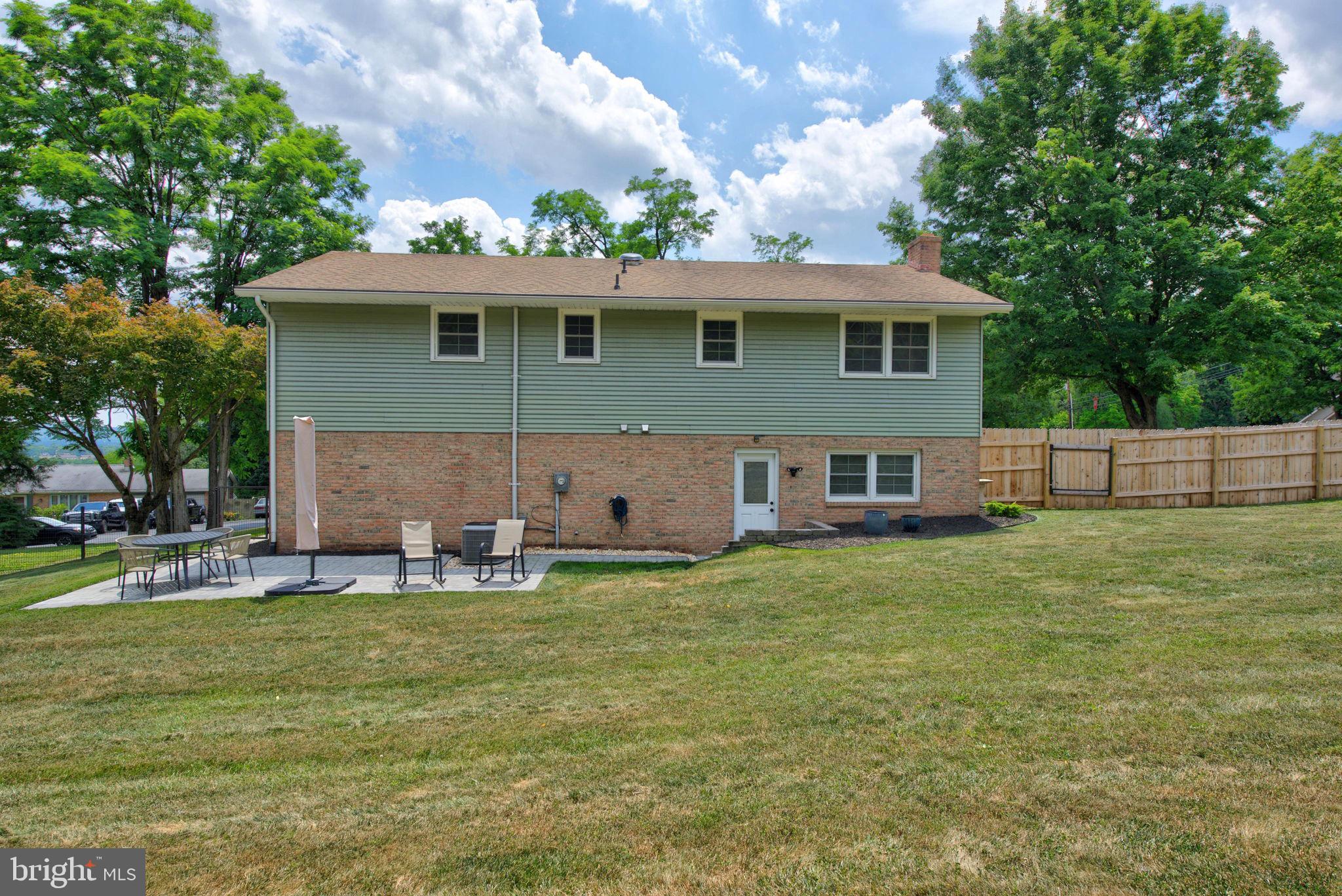 135 HORSESHOE BOULEVARD