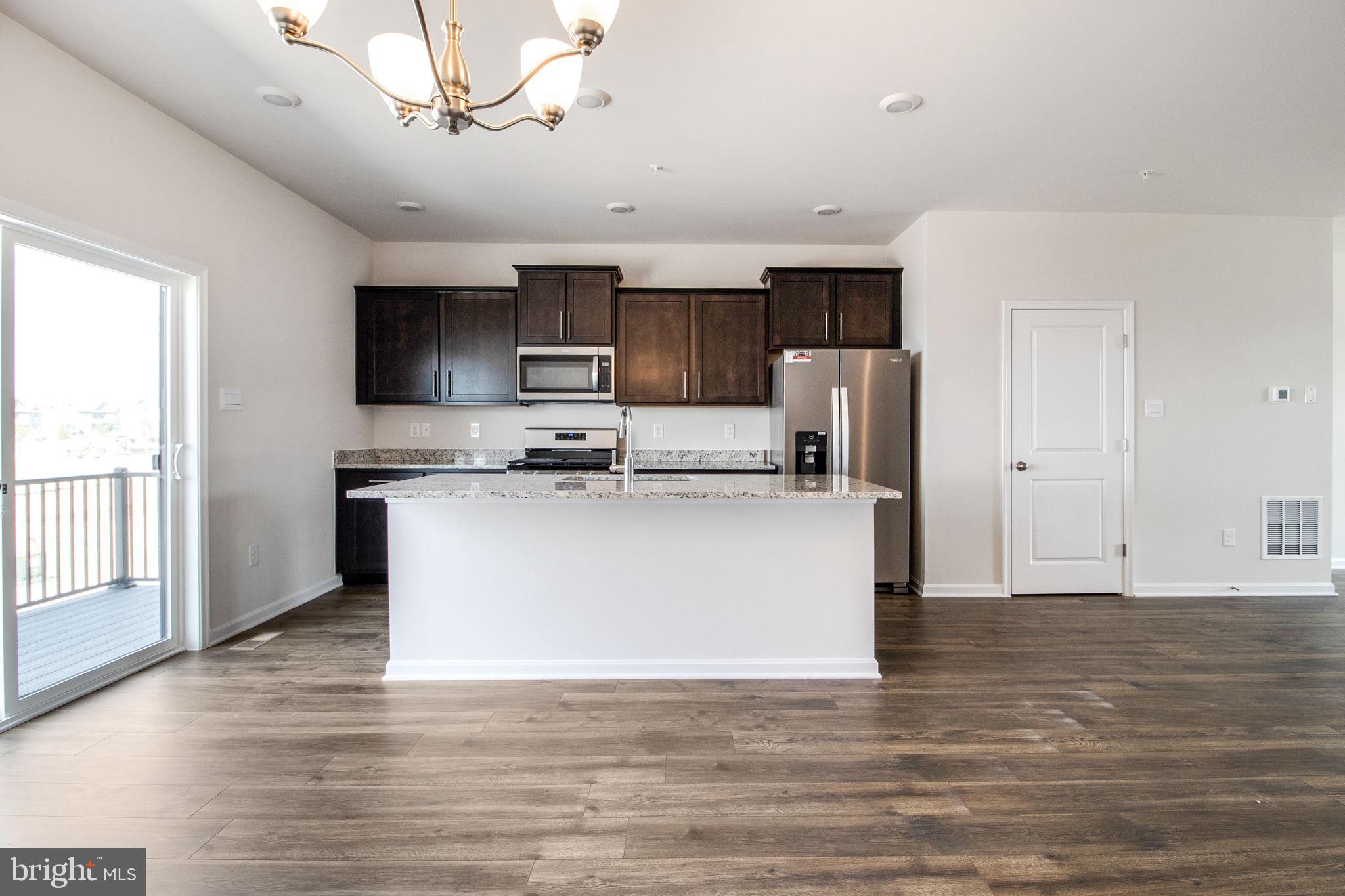 RENN QUARTER - Residential Lease