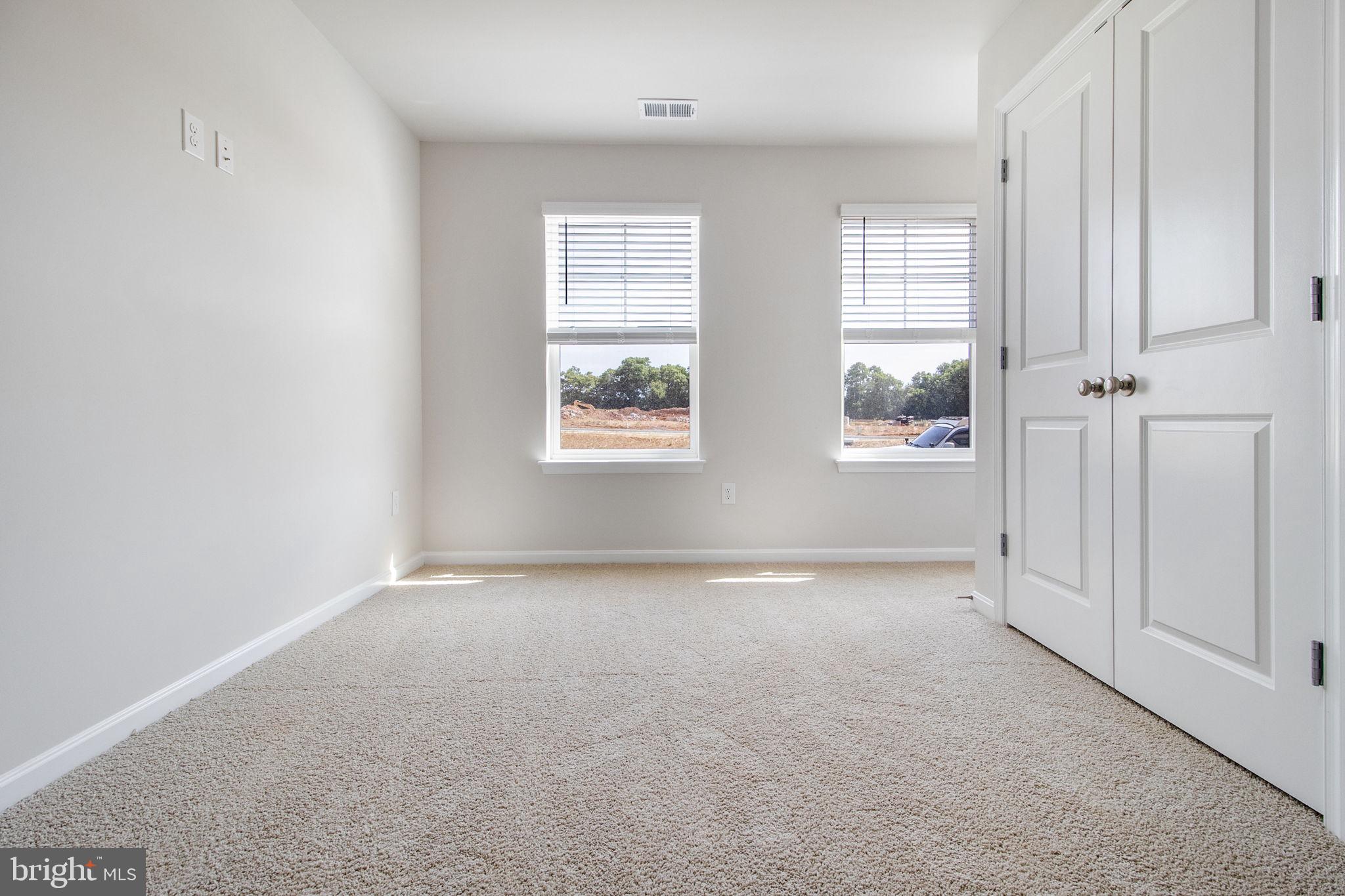 RENN QUARTER - Residential Lease