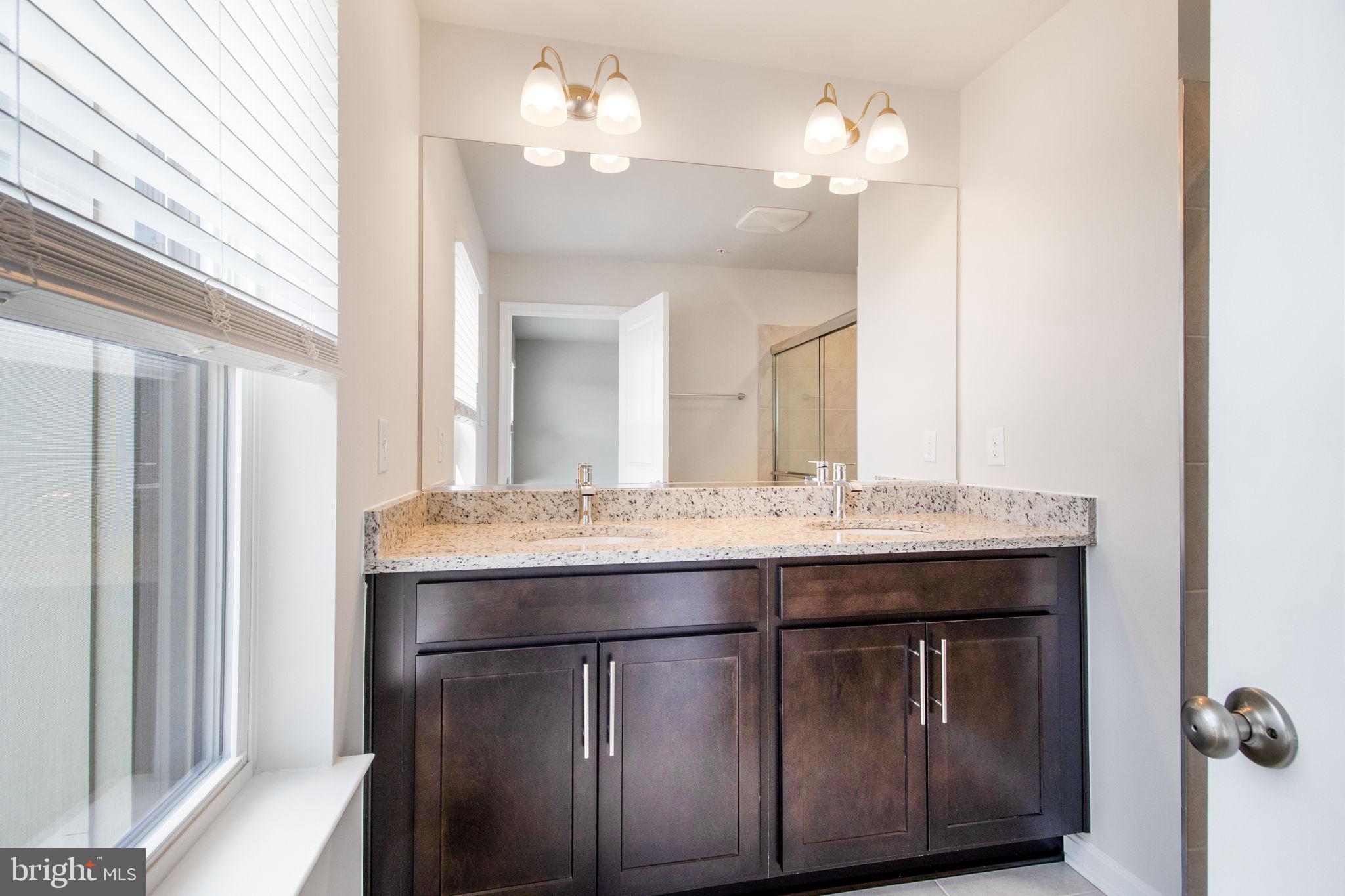 RENN QUARTER - Residential Lease