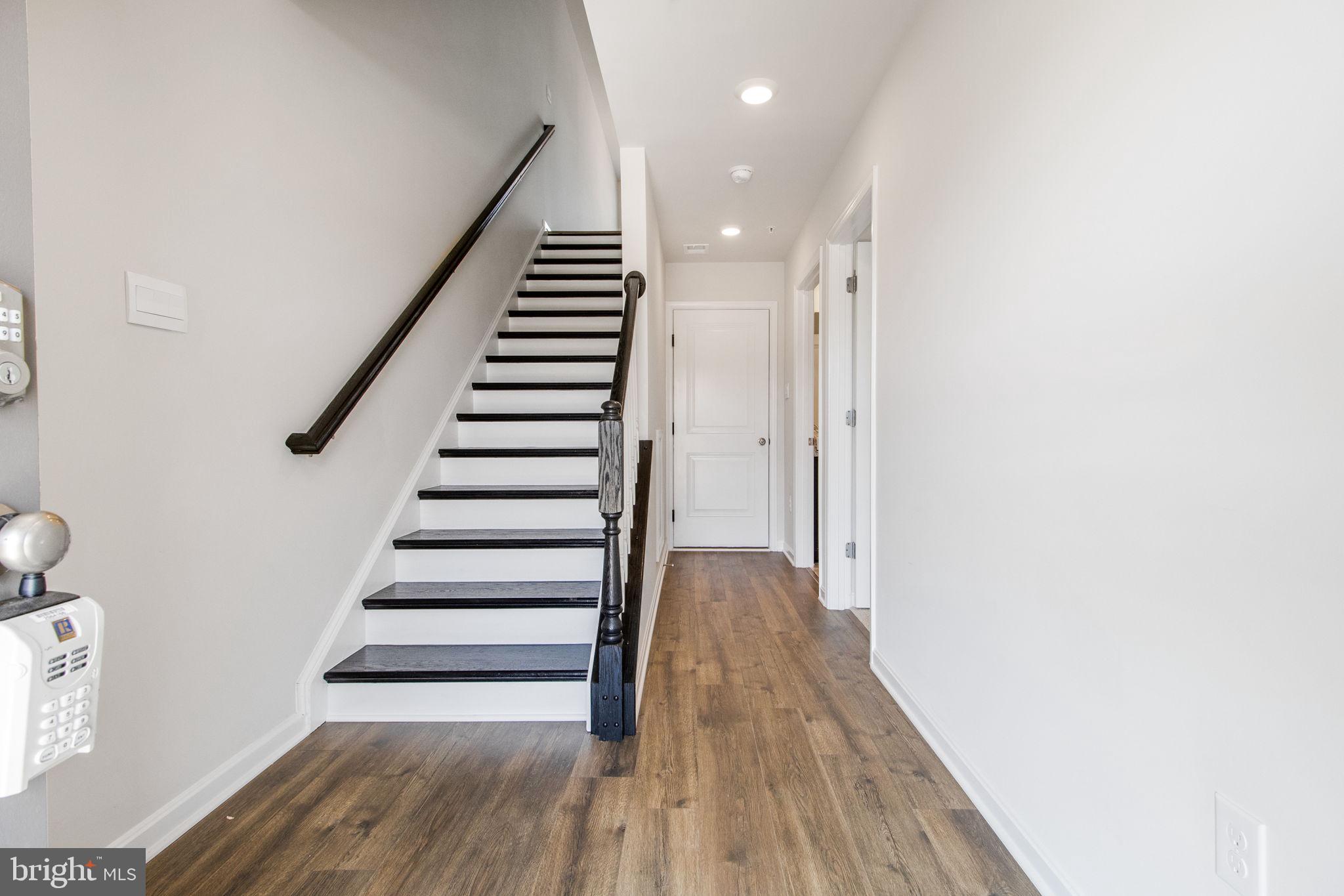 RENN QUARTER - Residential Lease