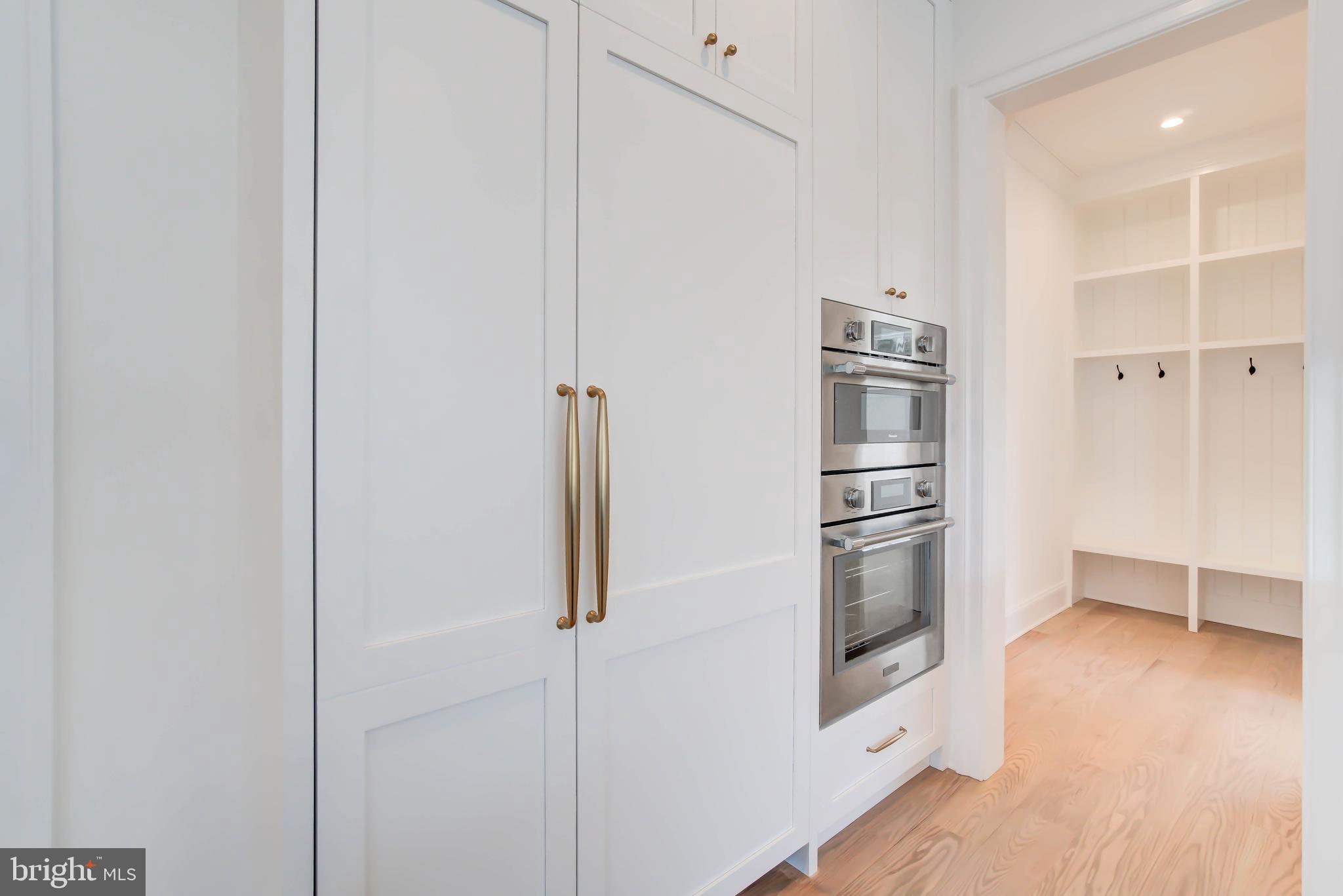 OAKWOOD KNOLLS - Residential