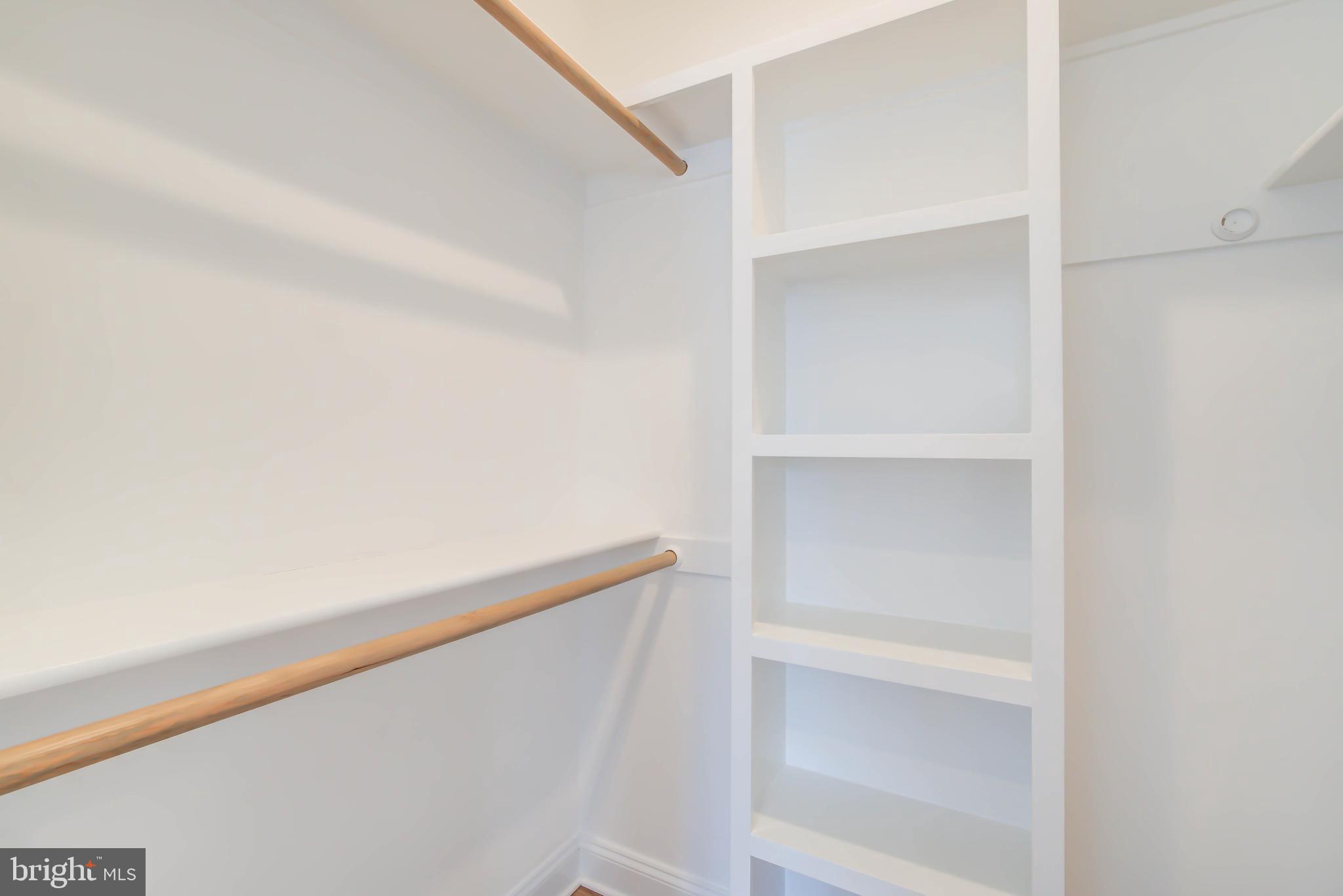 OAKWOOD KNOLLS - Residential