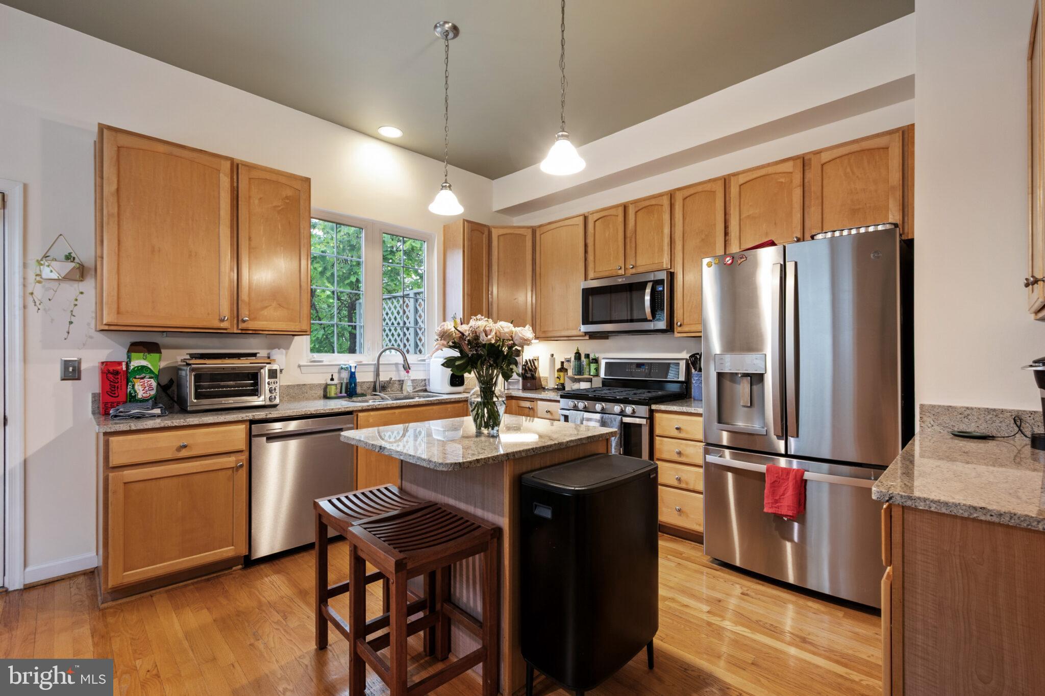 ARLINGTON HEIGHTS - Residential