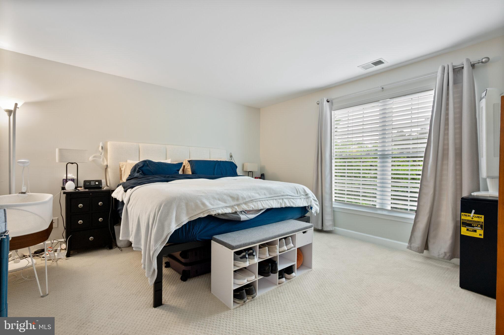 ARLINGTON HEIGHTS - Residential