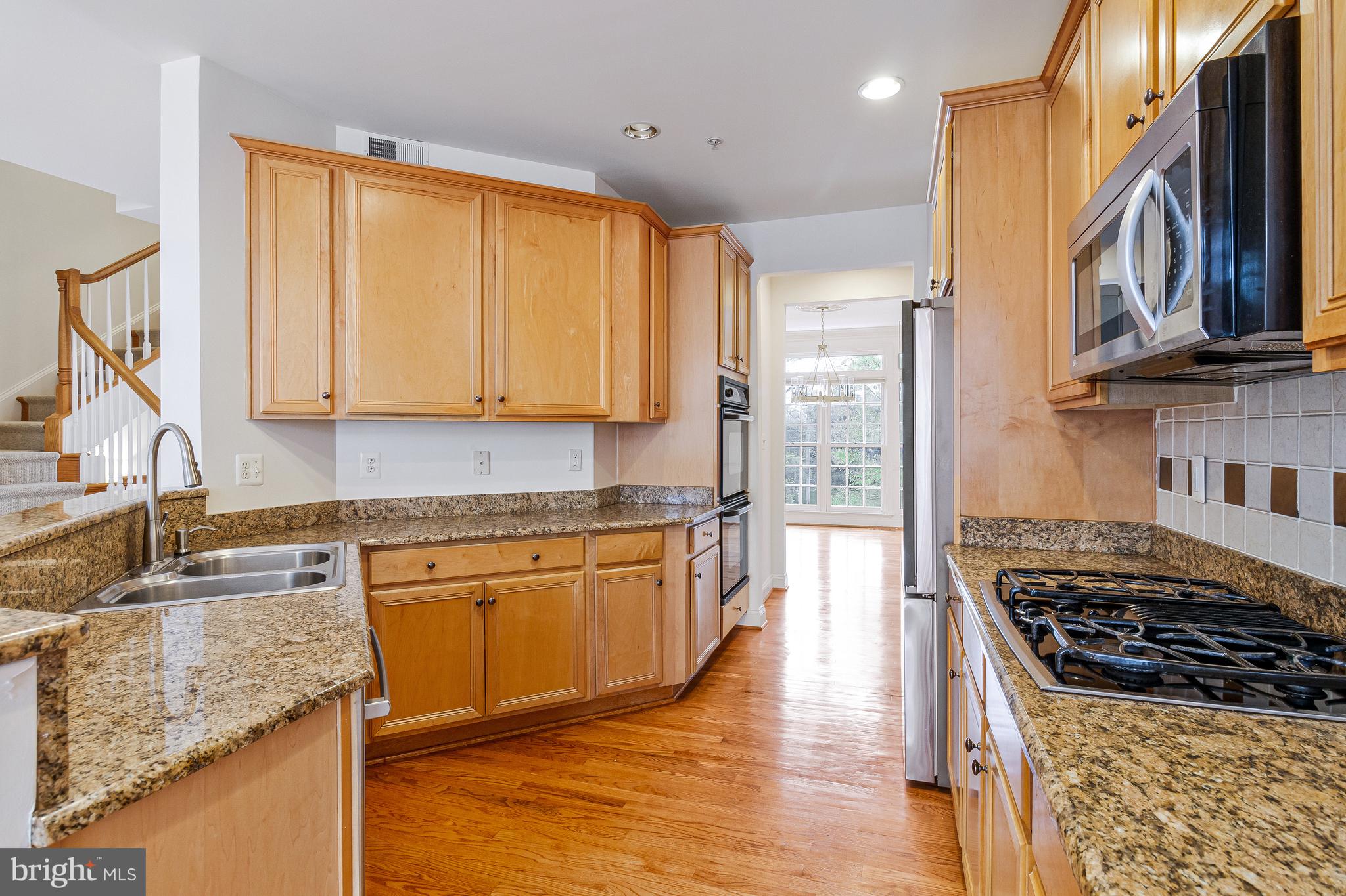 MCLEAN RIDGE - Residential