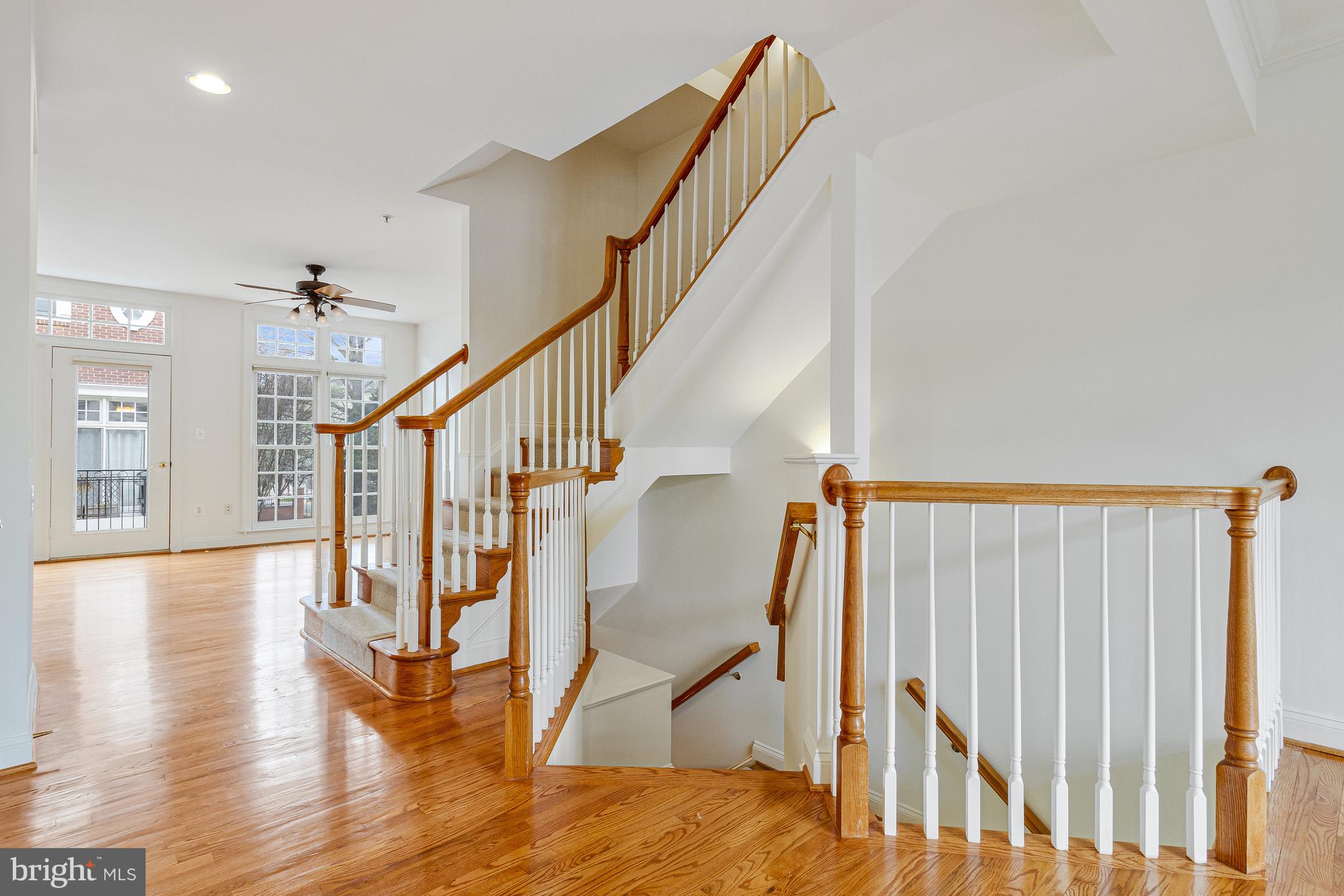 MCLEAN RIDGE - Residential