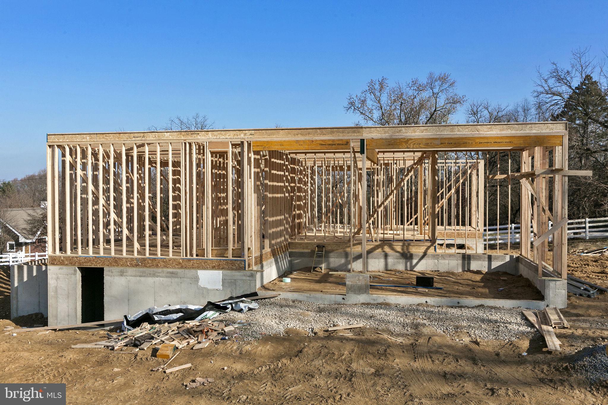 ANDORRA WOODS - Residential