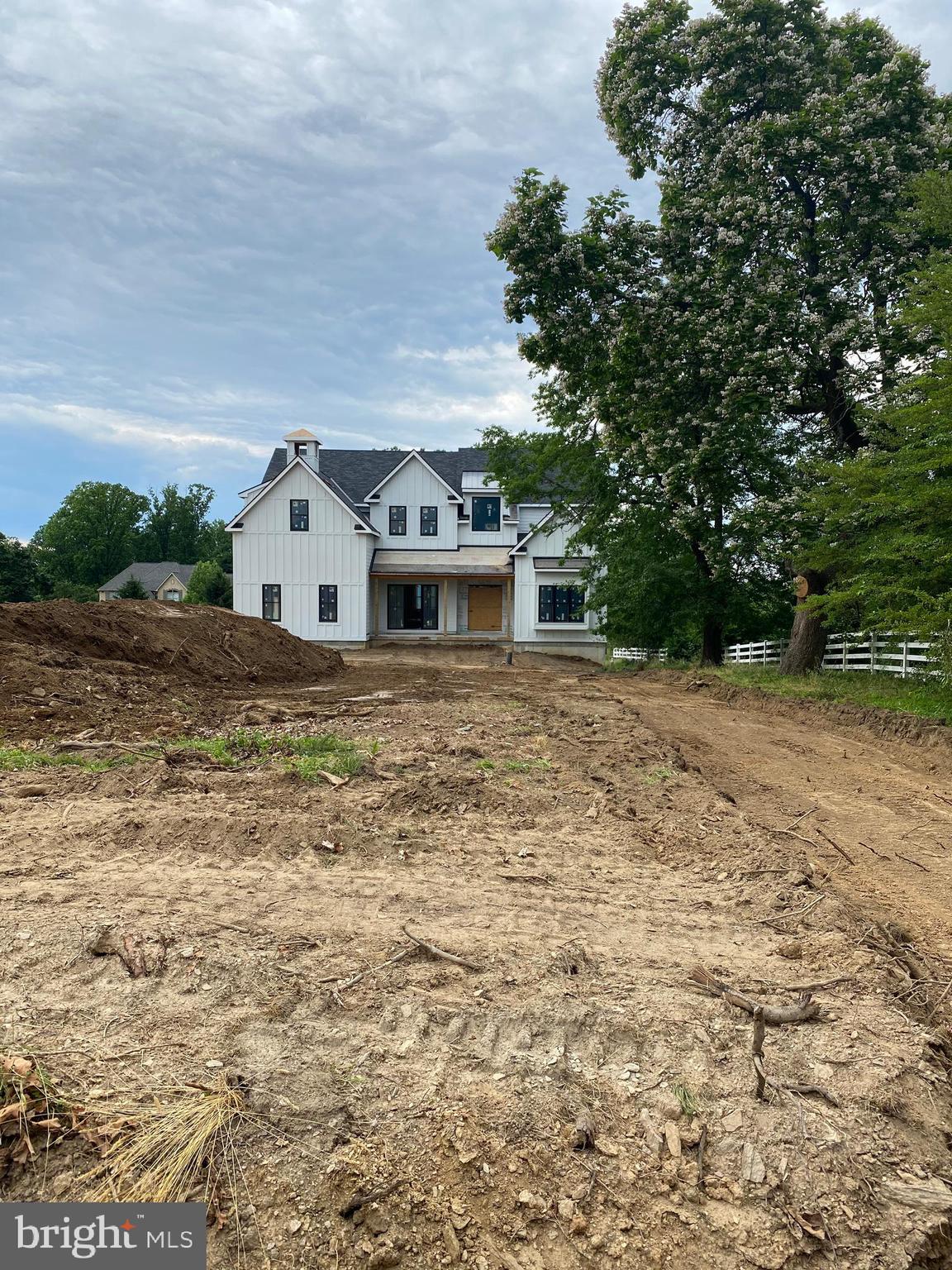 ANDORRA WOODS - Residential