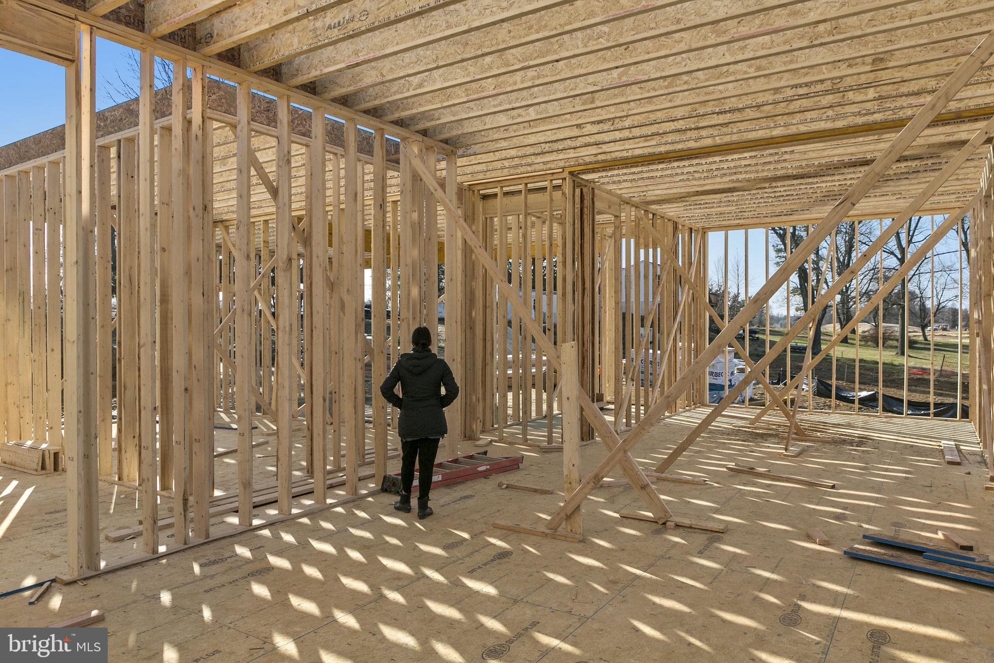 ANDORRA WOODS - Residential