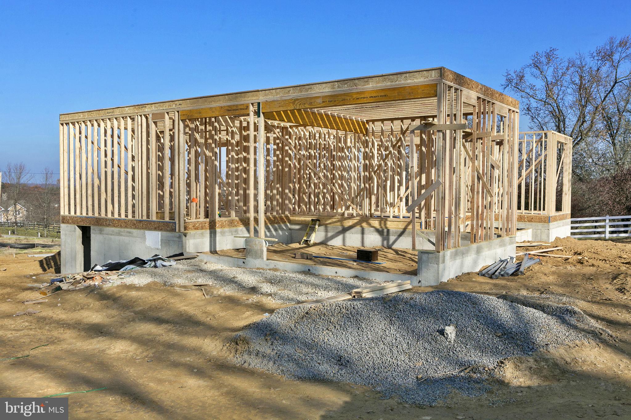 ANDORRA WOODS - Residential