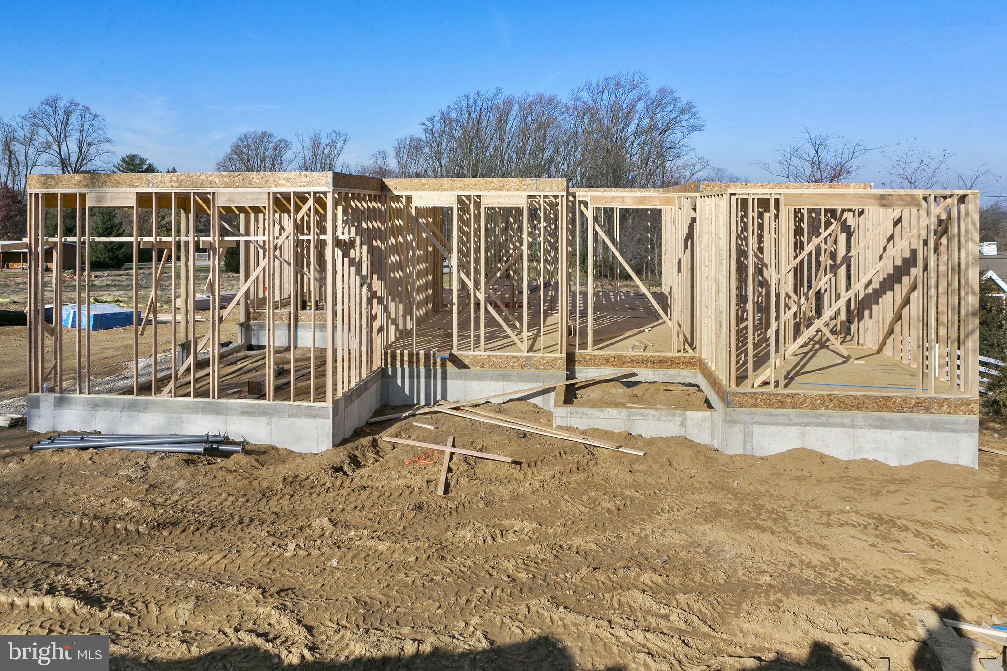 ANDORRA WOODS - Residential