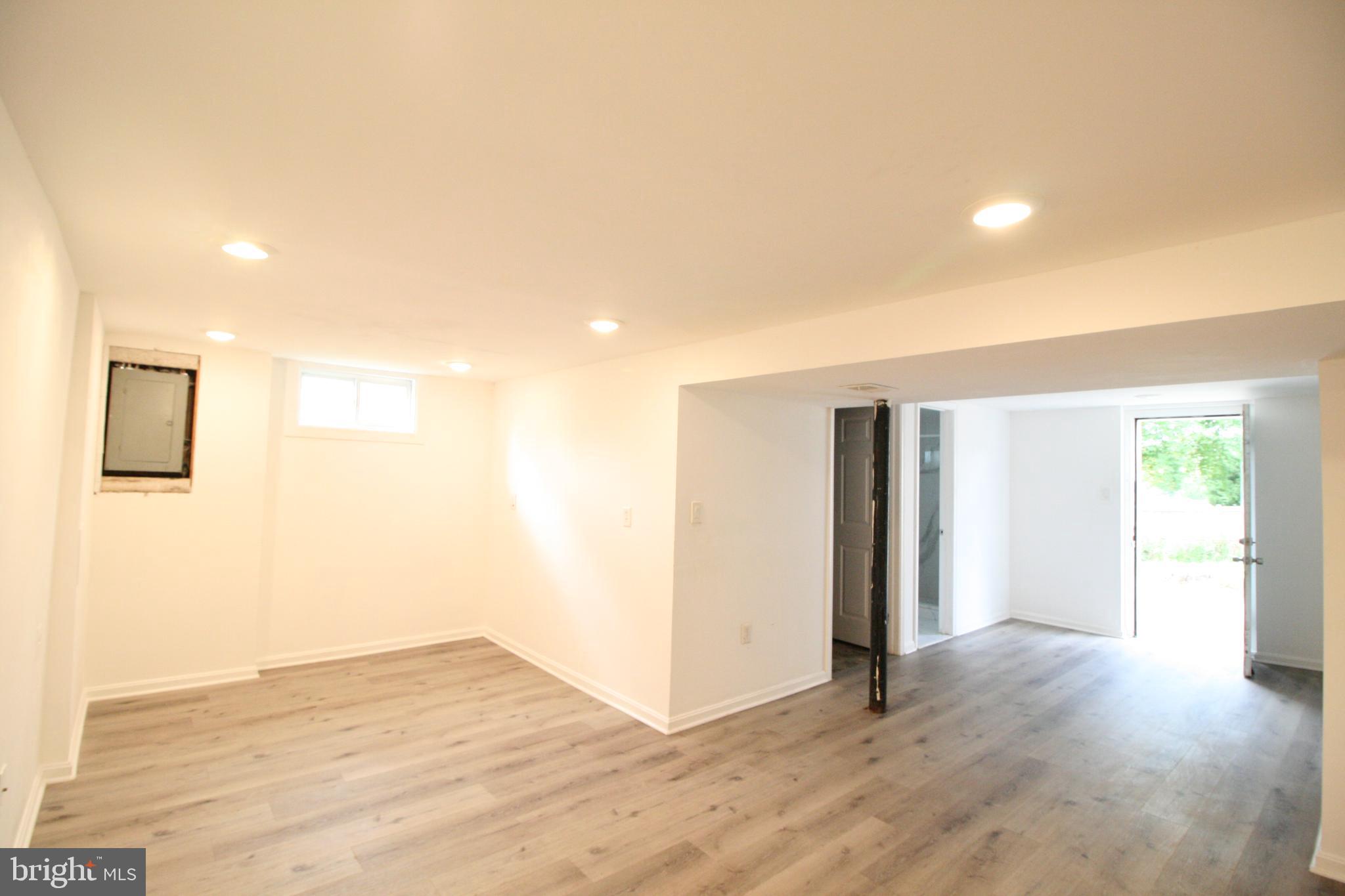 RANDOLPH HILLS - Residential Lease