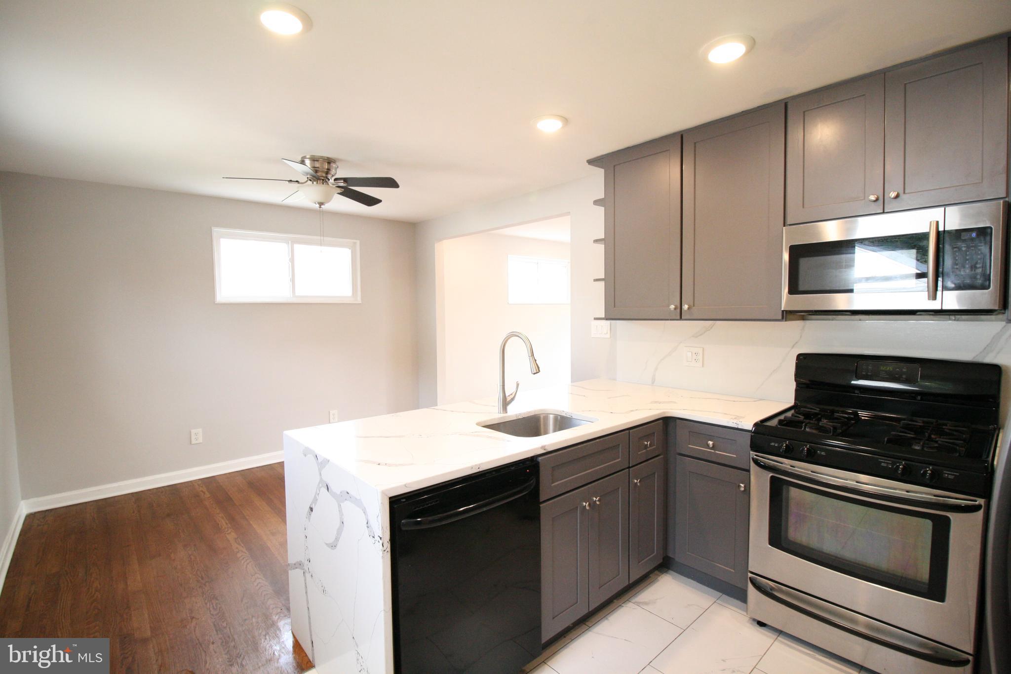 RANDOLPH HILLS - Residential Lease