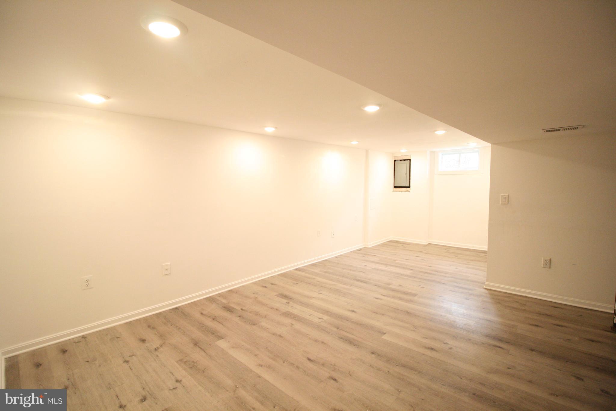 RANDOLPH HILLS - Residential Lease