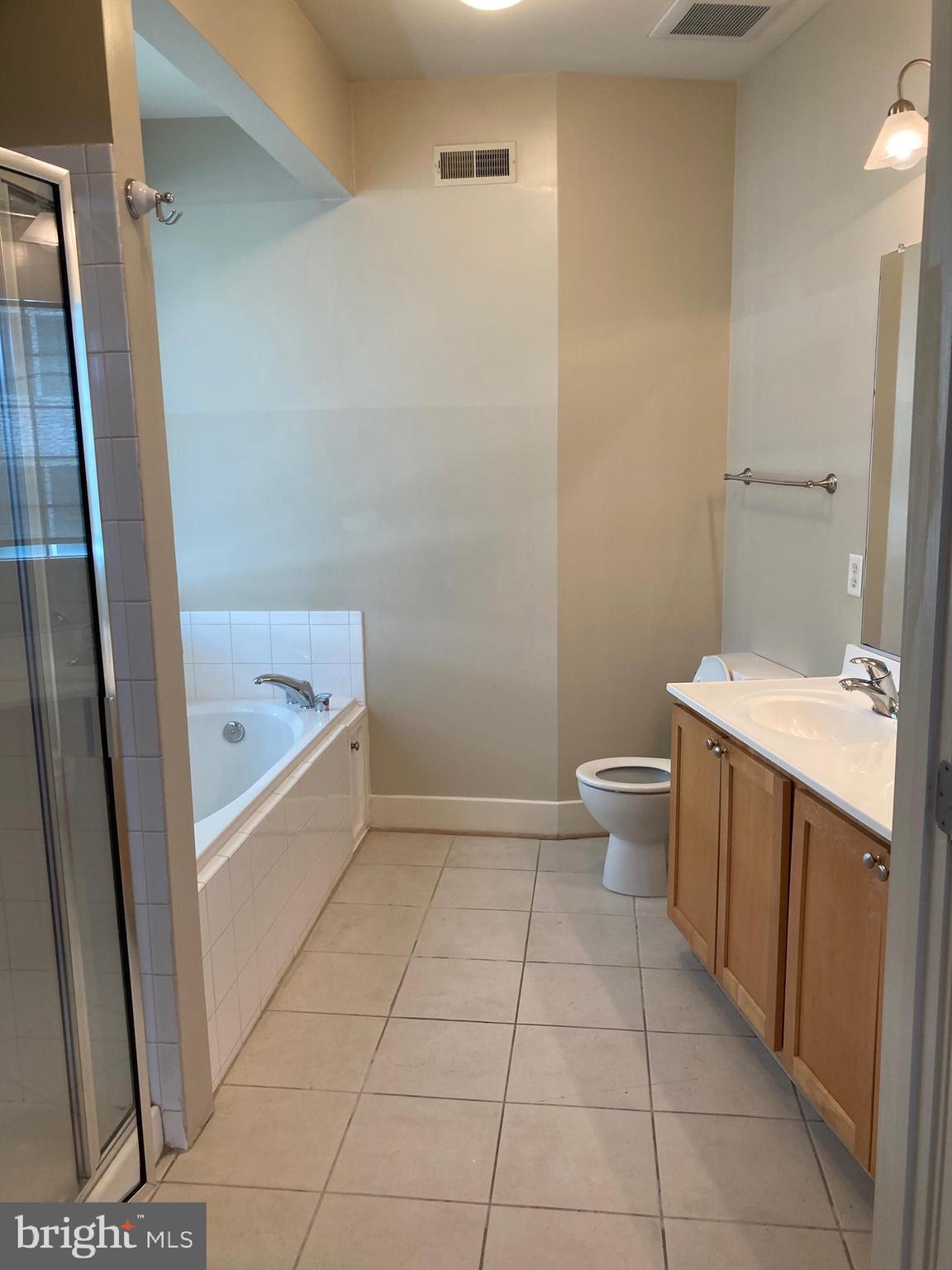 HARBOR EAST - Residential Lease