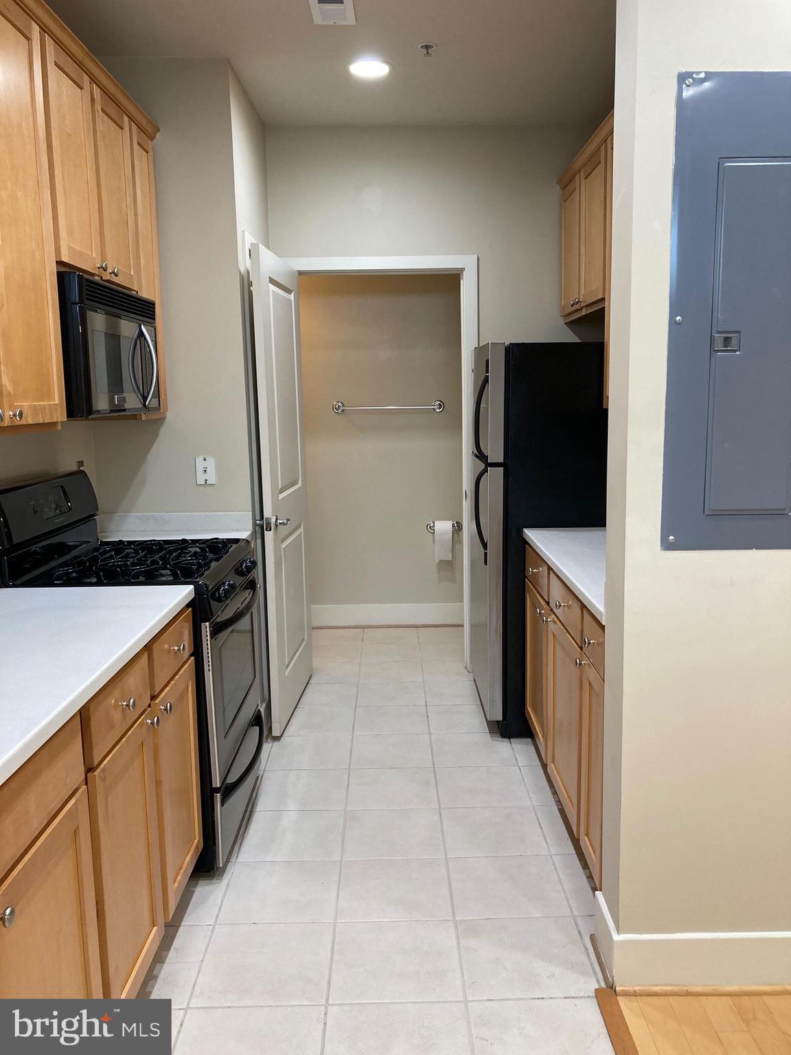 HARBOR EAST - Residential Lease