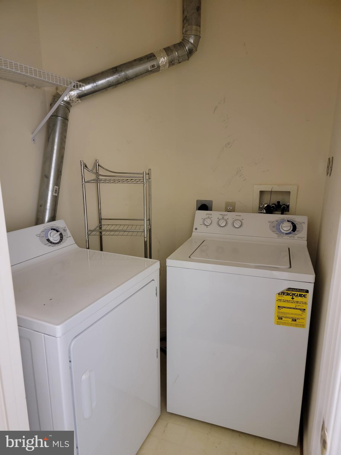 ECHO GLEN - Residential Lease