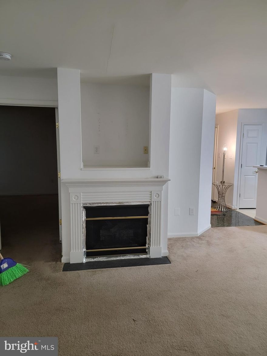 This spectacular Whittier condo is just waiting for you! The floor plan is just perfect for today's lifestyle and is handicap accessible. Features include: open kitchen with breakfast bar, large eating area and adjoining family room, split bedrooms for ultimate privacy, 2 large full baths.  Wonderful patio off of the family room for entertaining or relaxing. Located in the Whittier community with a 5 acre lake, parks, pools, restaurants, shopping and a fitness center you can join.  All this and only 3.5 miles to downtown Frederick. Come see it today!