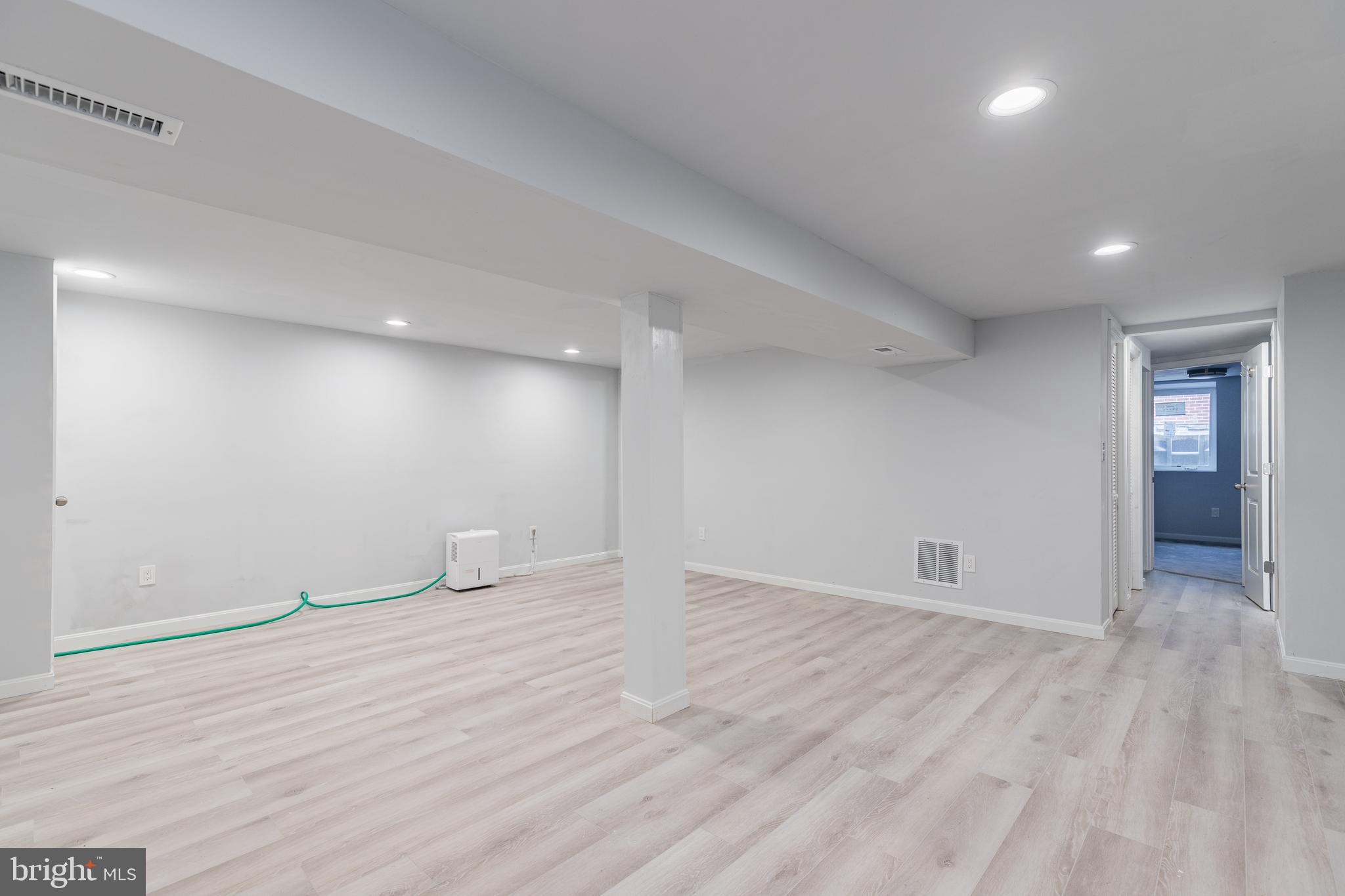 NORTH FORESTVILLE - Residential