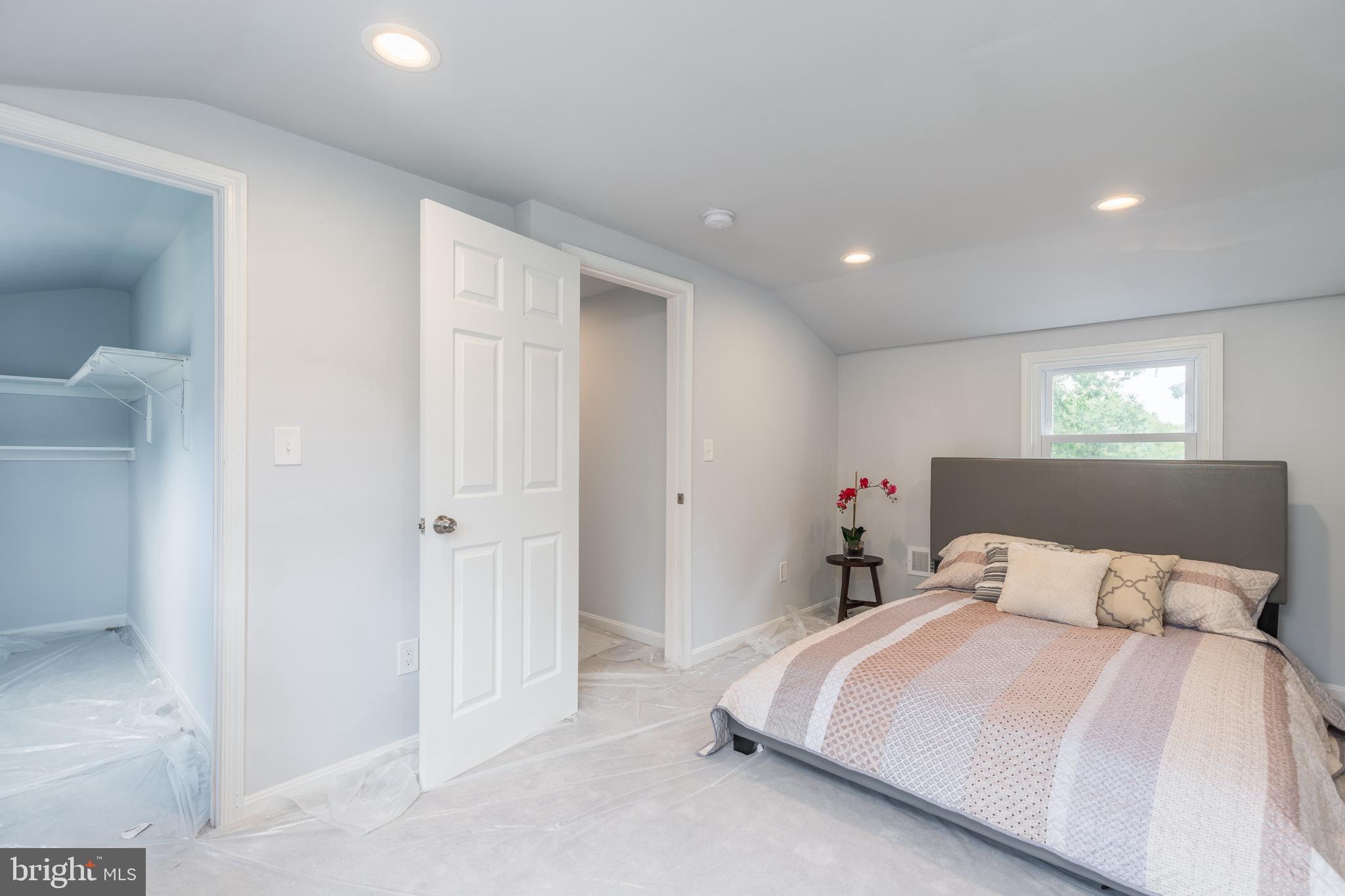 NORTH FORESTVILLE - Residential