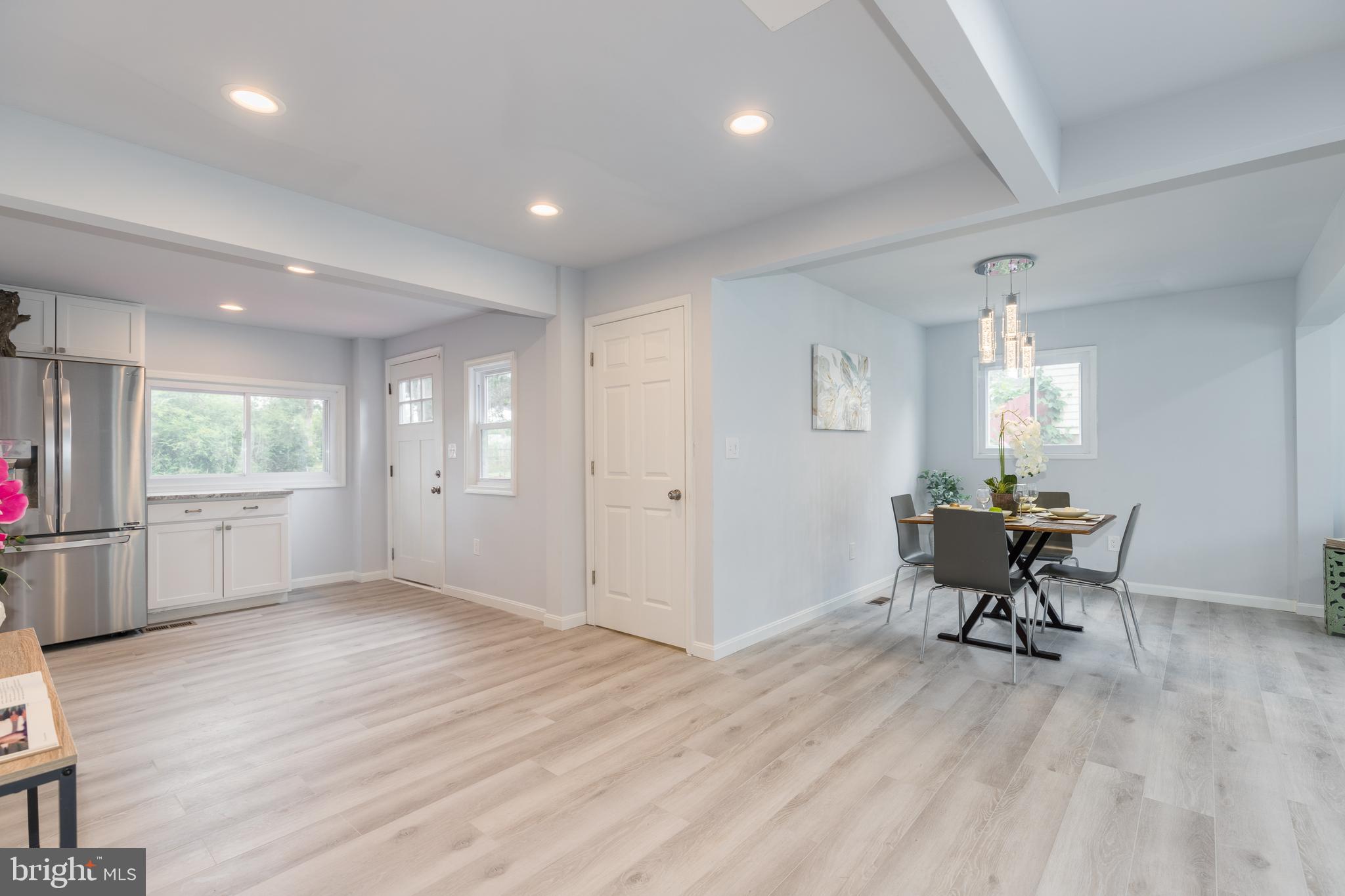 NORTH FORESTVILLE - Residential