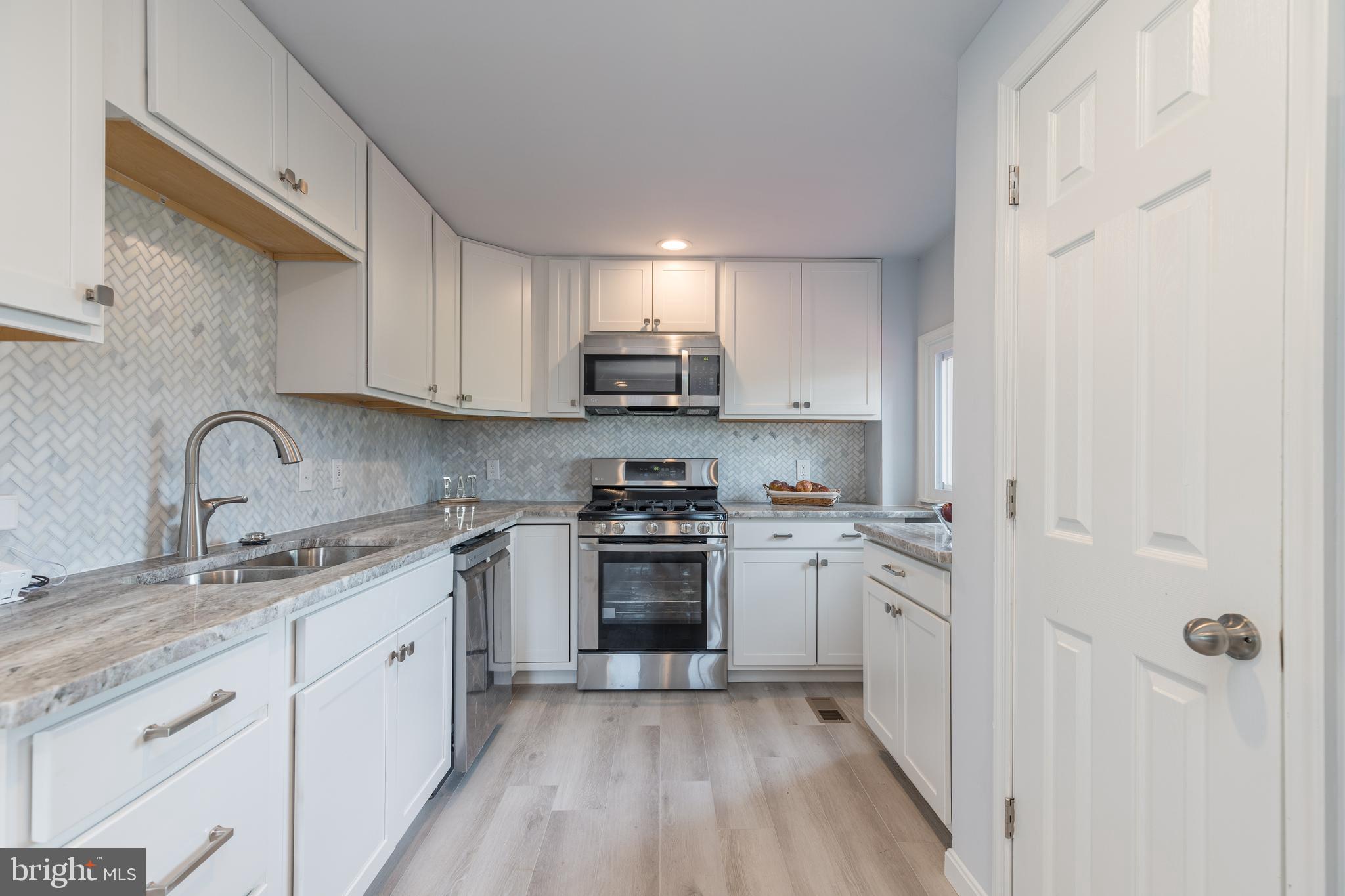 NORTH FORESTVILLE - Residential