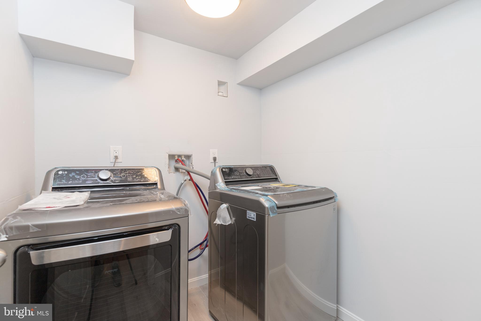 NORTH FORESTVILLE - Residential