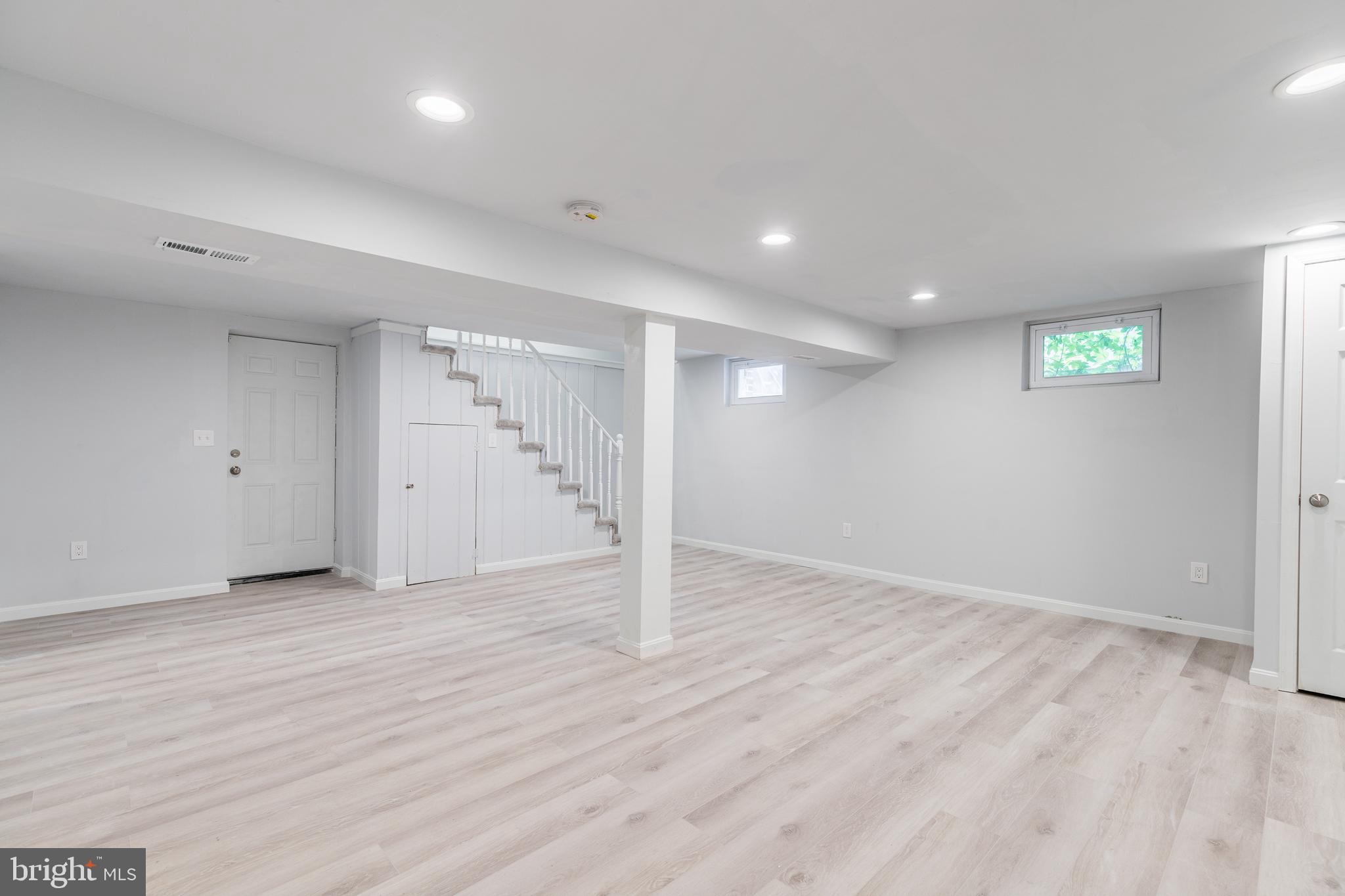 NORTH FORESTVILLE - Residential