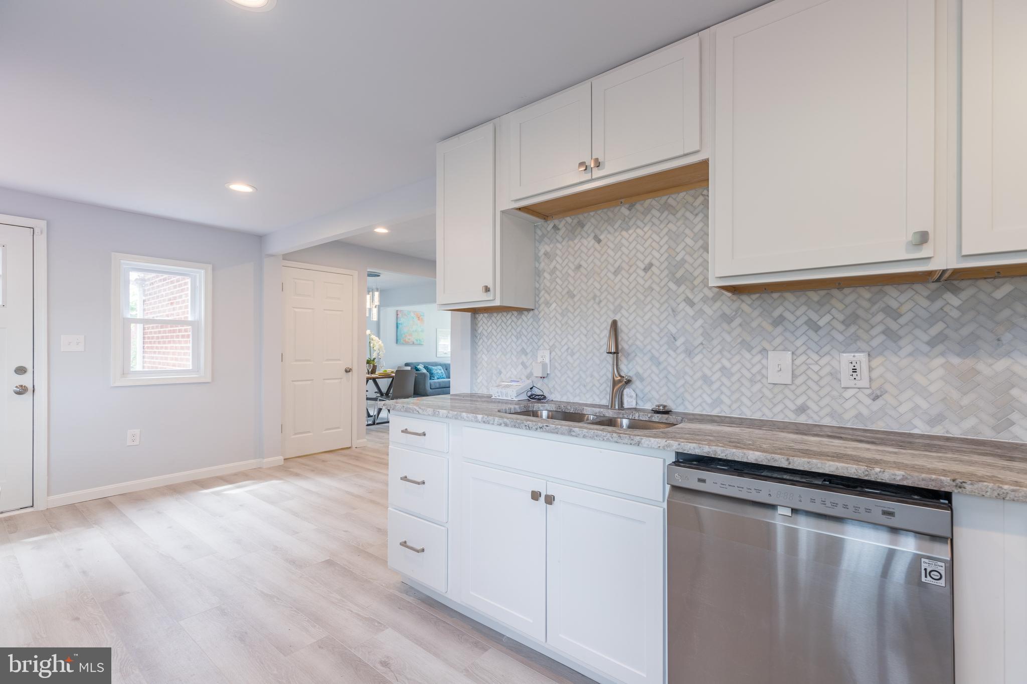 NORTH FORESTVILLE - Residential