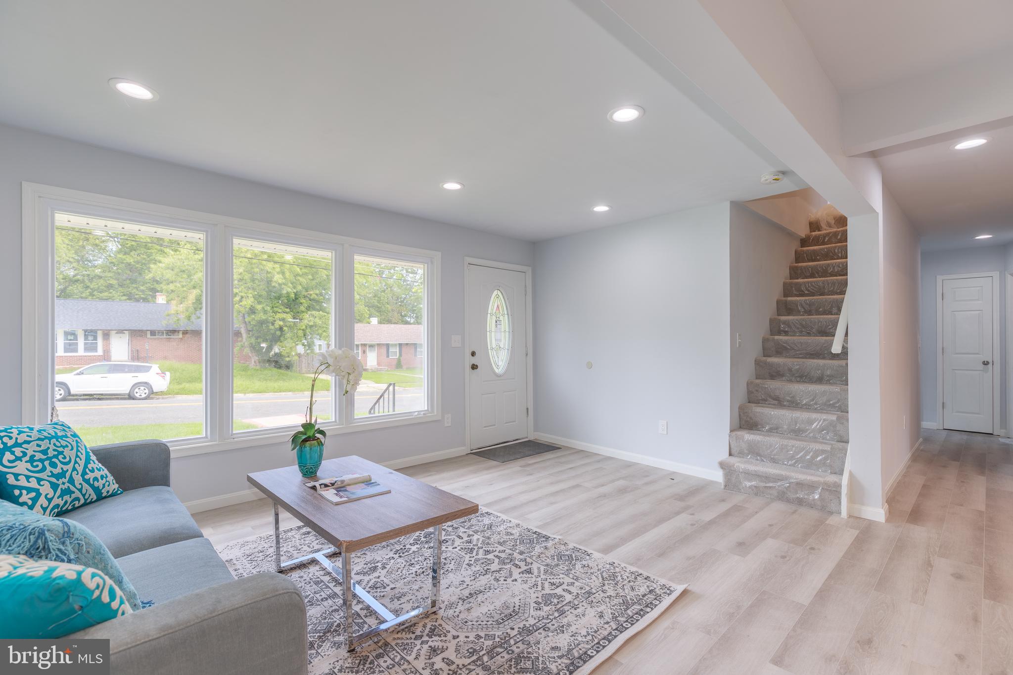 NORTH FORESTVILLE - Residential