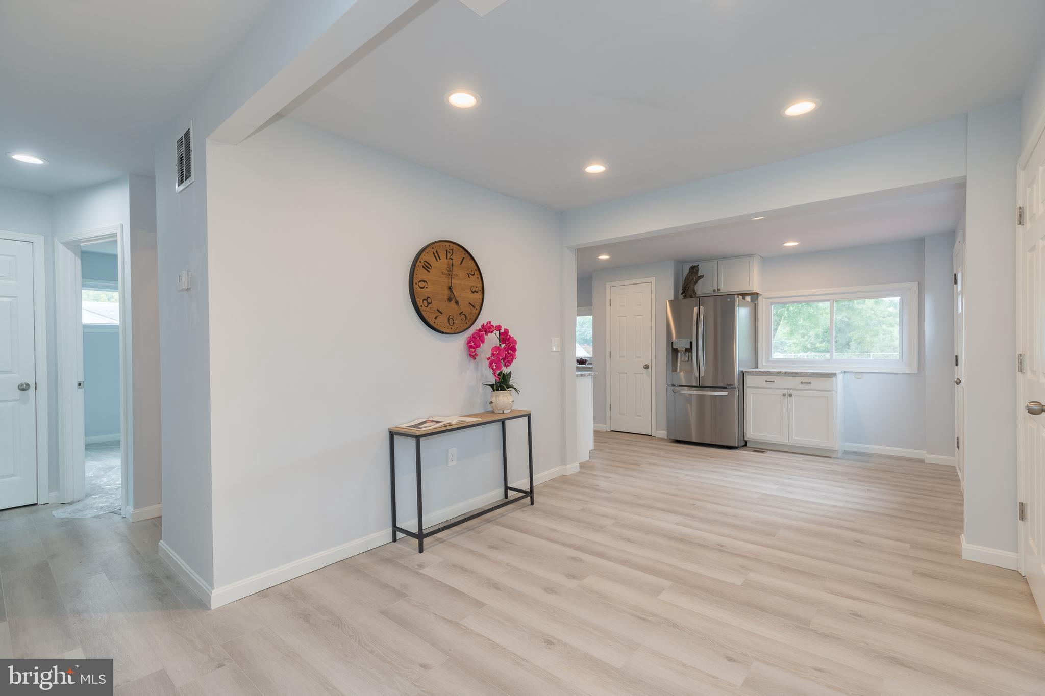 NORTH FORESTVILLE - Residential