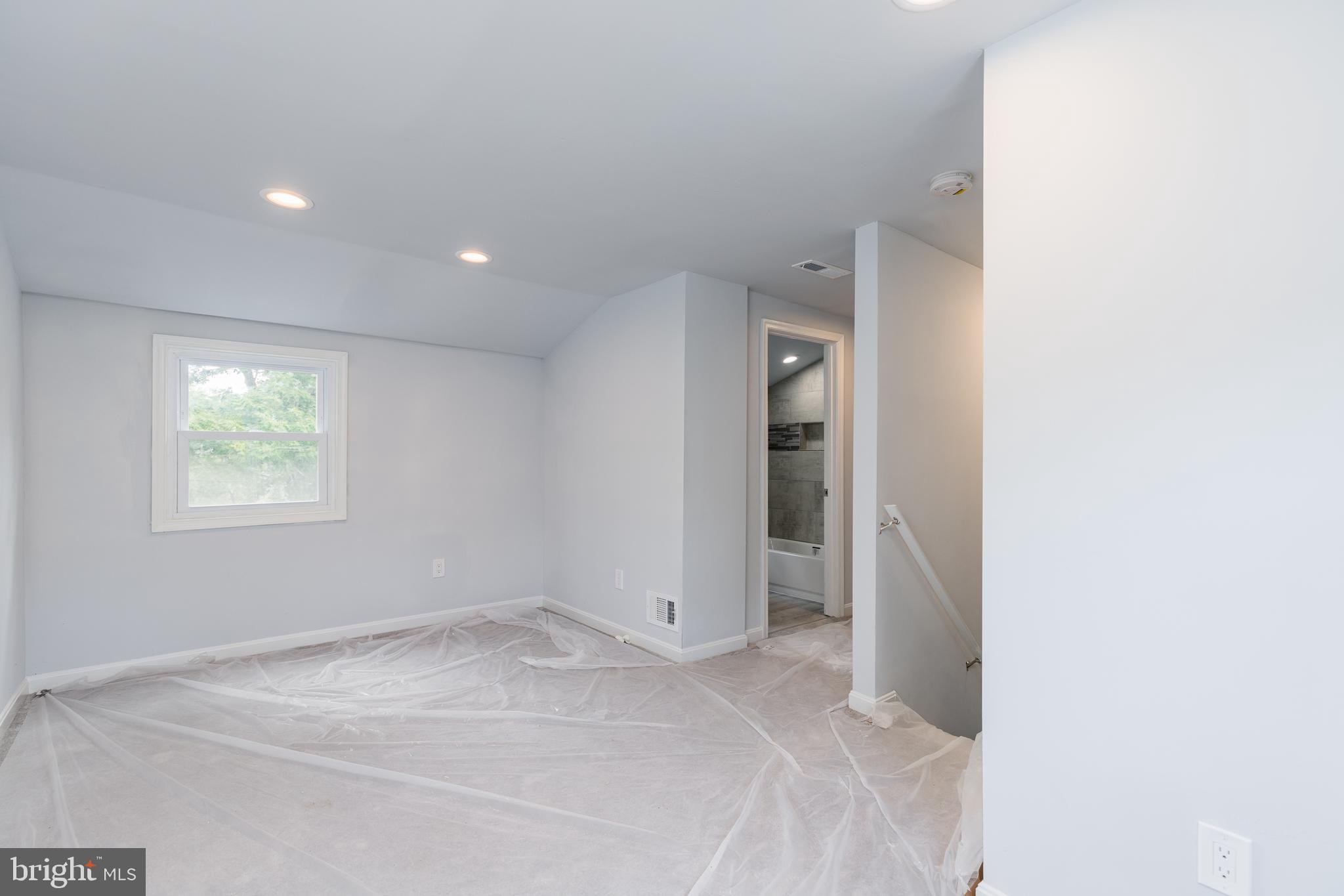 NORTH FORESTVILLE - Residential