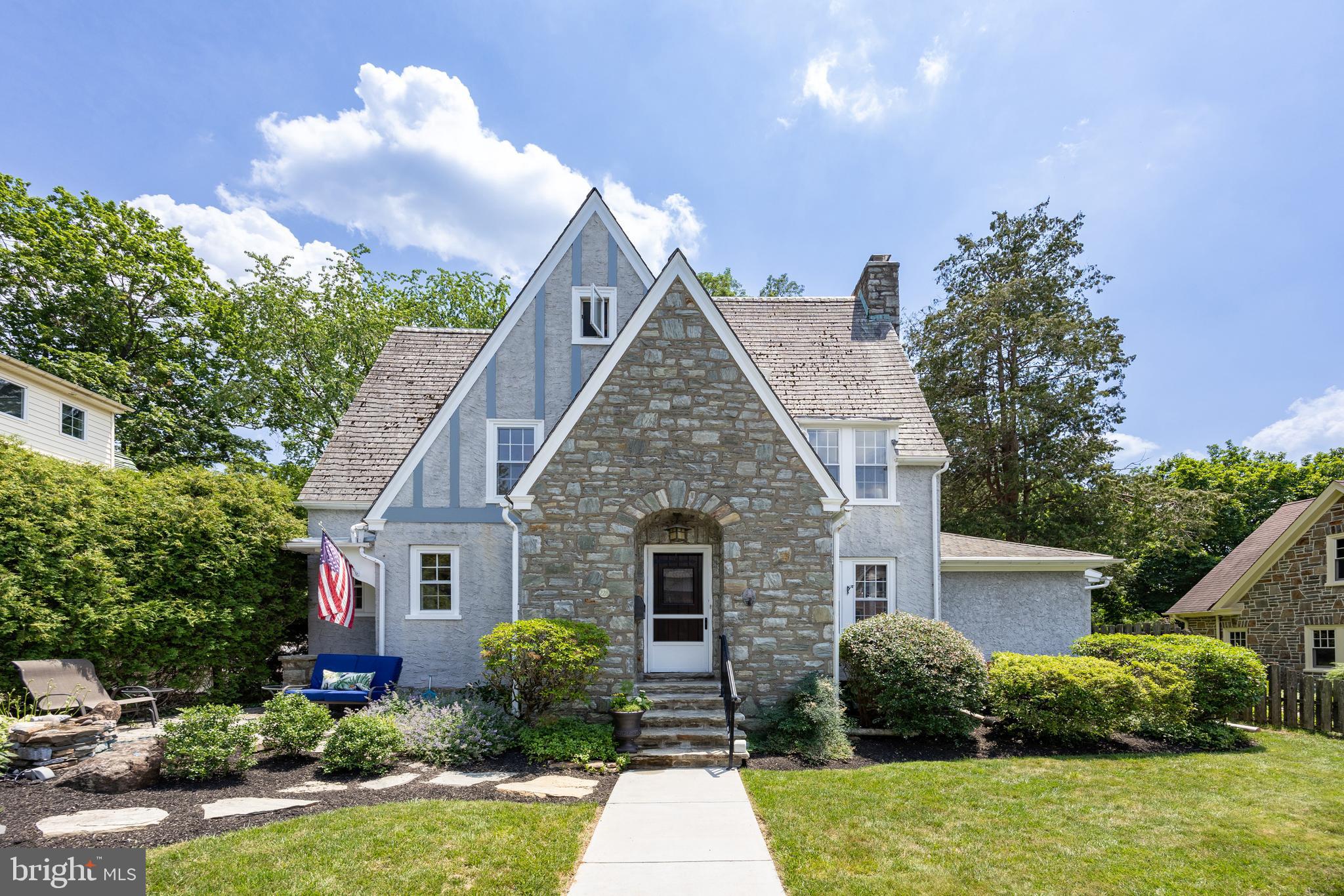 228 DEAN STREET