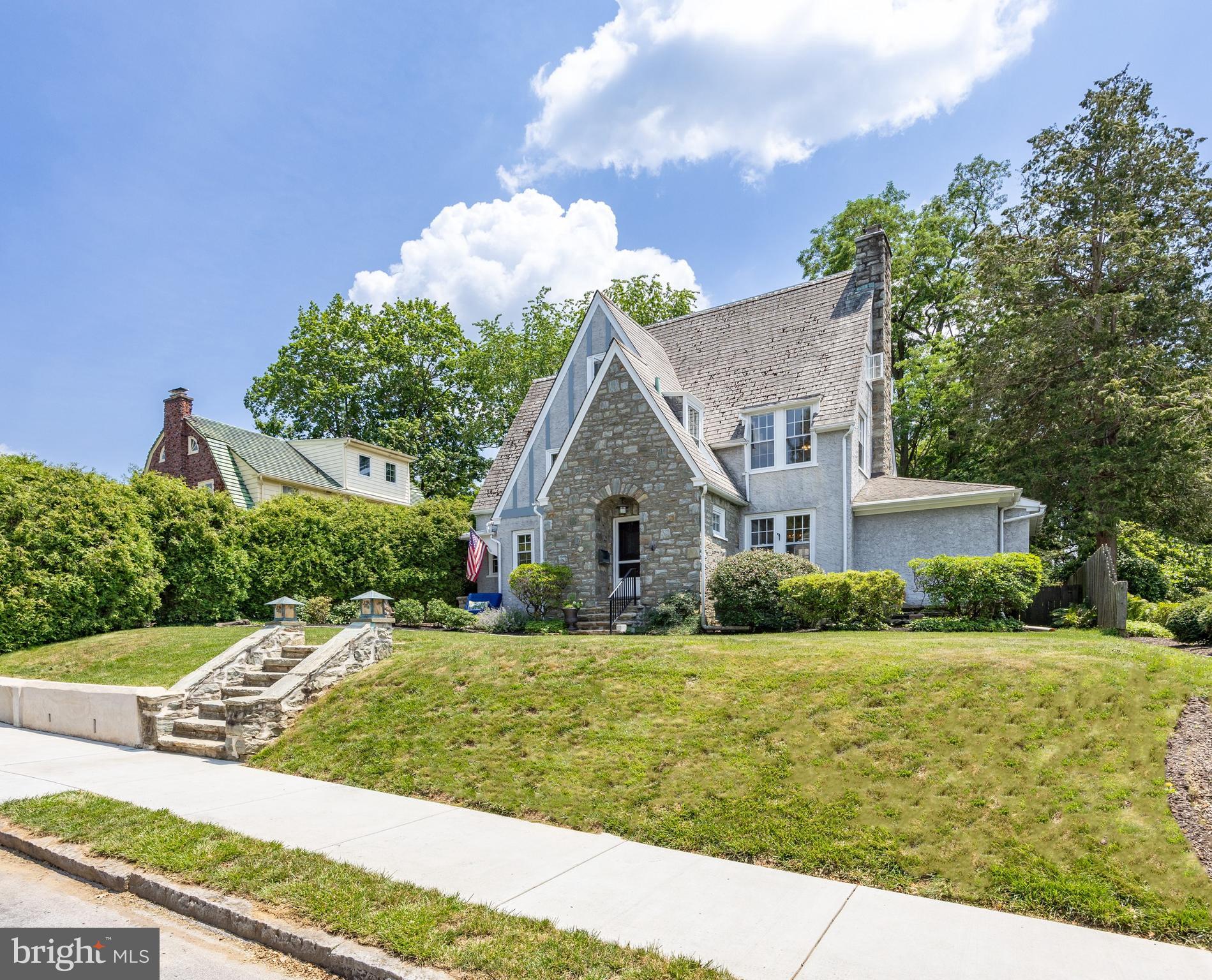 228 DEAN STREET